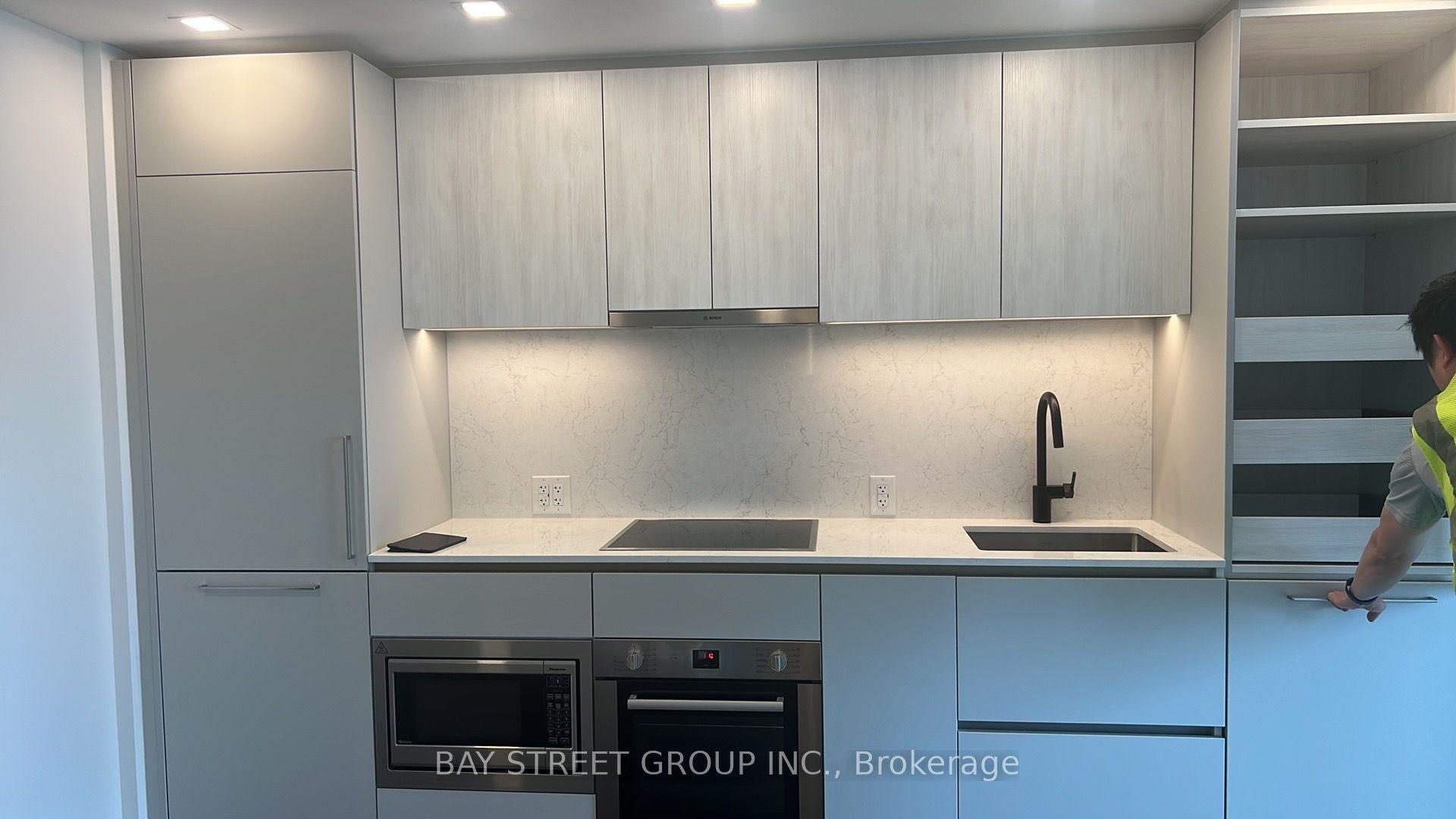 609 Sherbourne Street 2903 #2903 — photo 1