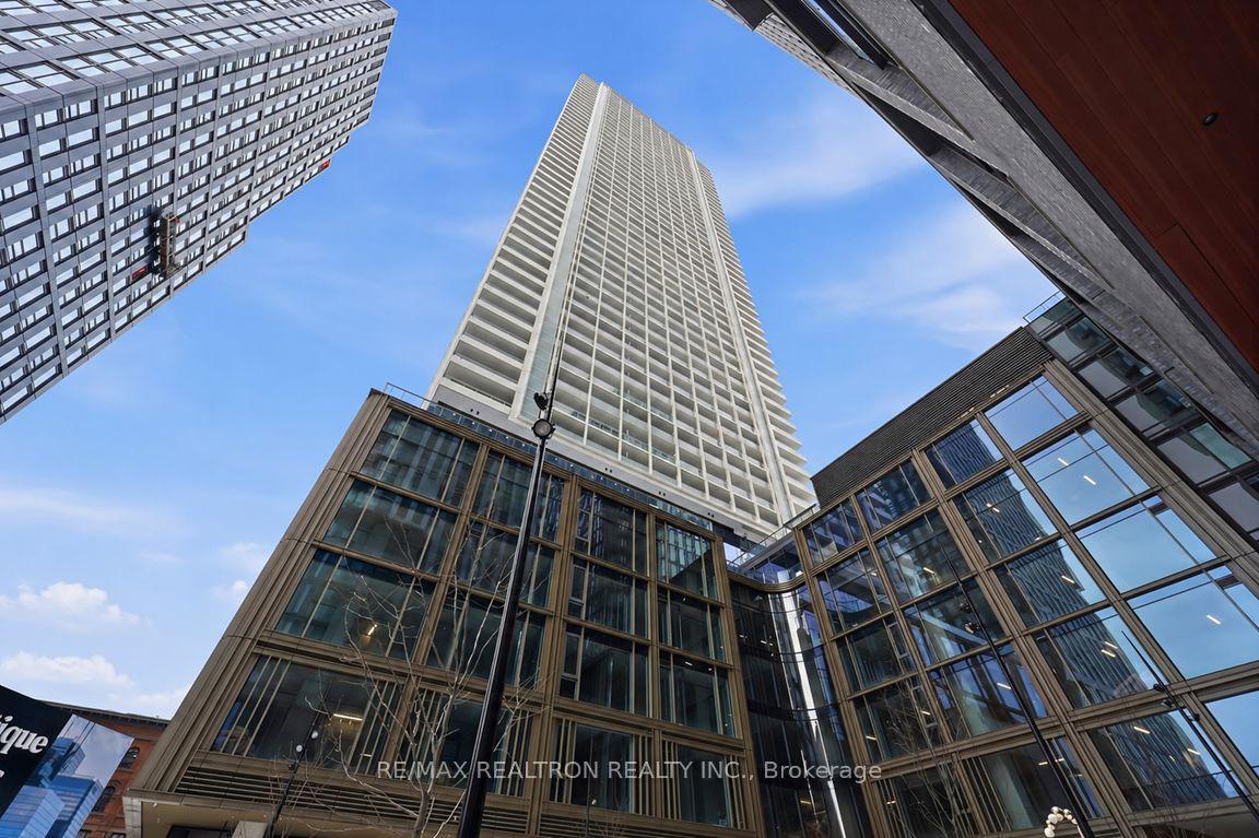 88 Queen Street E 4711 #4711, Toronto — Condo for lease, photo 1