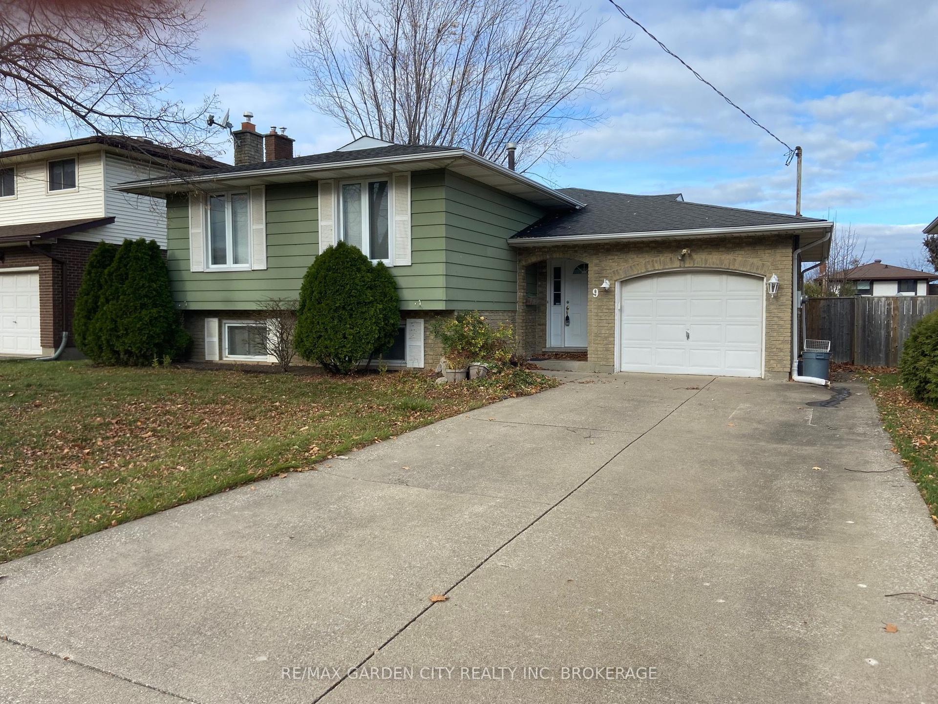 9 STONEGATE Drive Lower #Lower — photo 1
