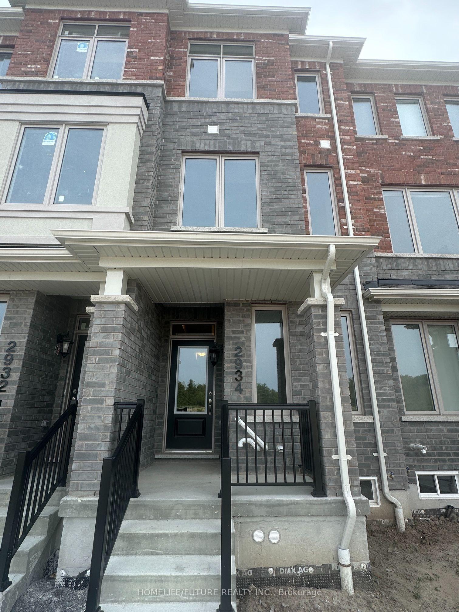 2934 Whites Road, Pickering — Townhouse for lease, photo 1