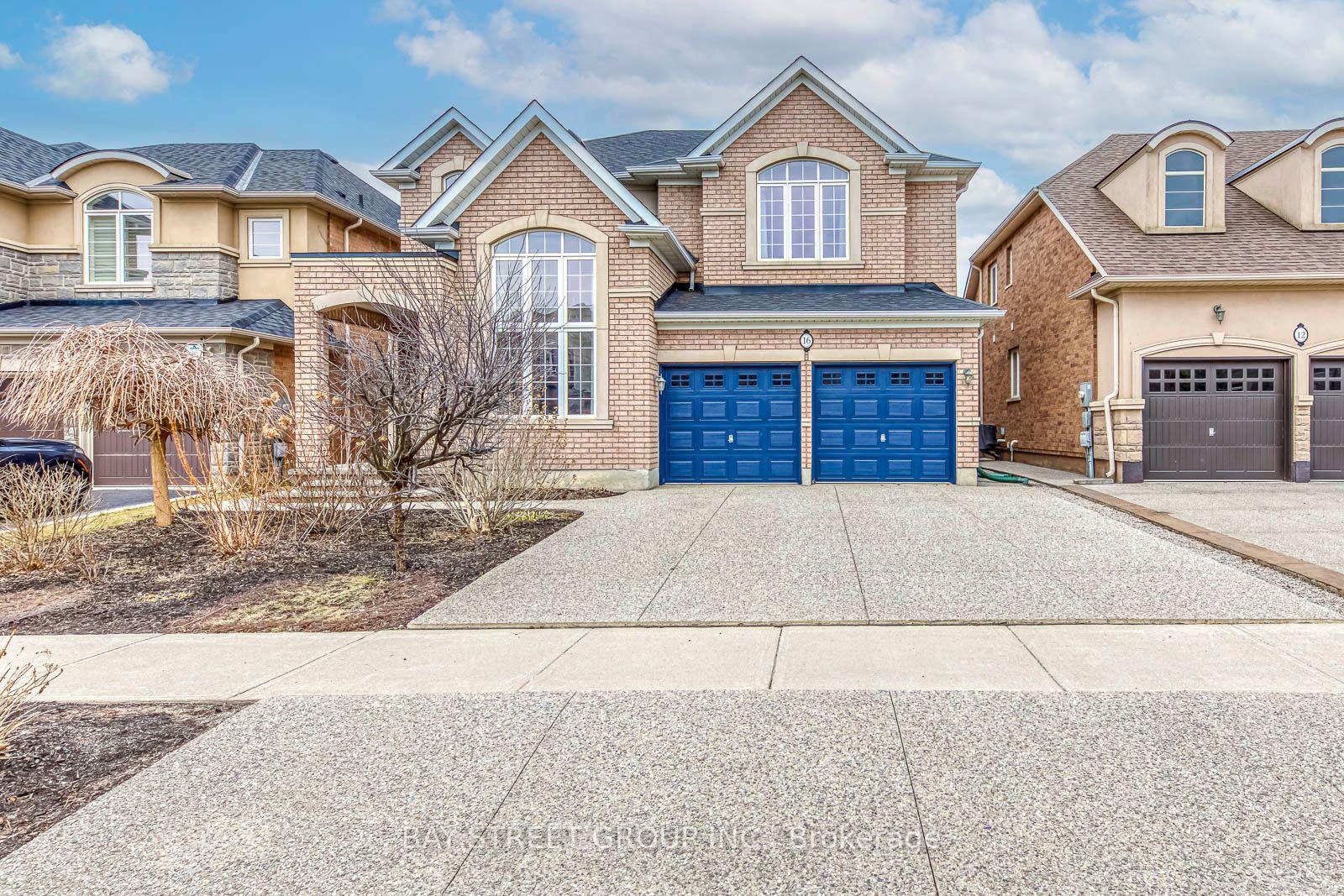 16 Henderson Street — photo 1