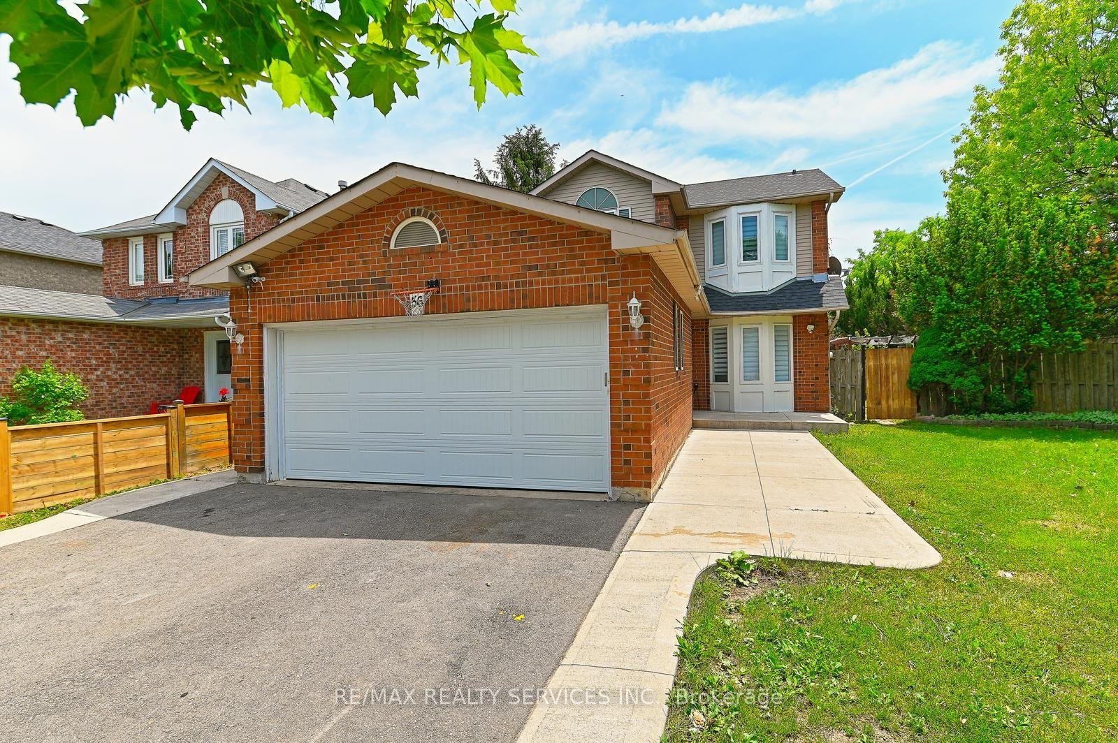 56 Mullis Crescent, Brampton — Detached for sale, photo 1