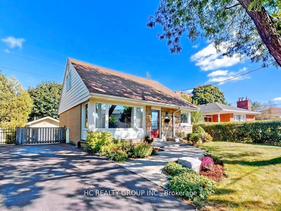 53 Treverton Drive Main #Main, Toronto — Detached for lease, photo 1