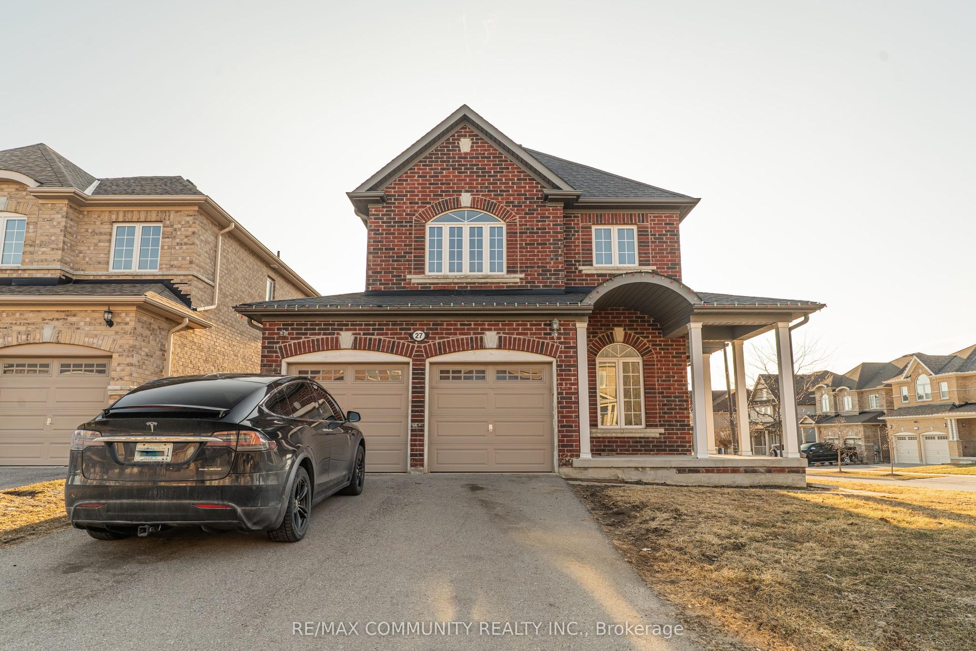 27 Bamburg Street — photo 1