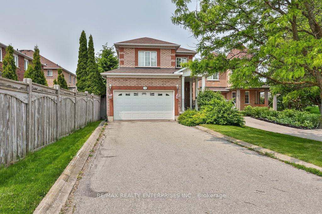 3 Jack Kenny Court — photo 1