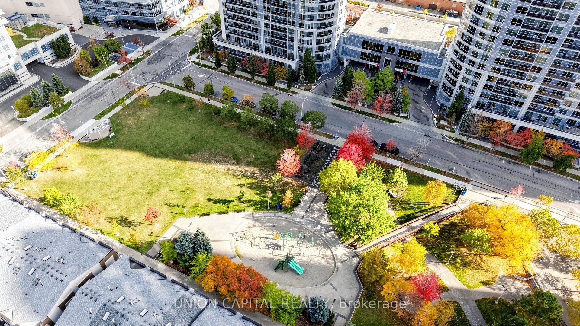181 Village Green Square 214 #214, Toronto — Condo for sale, photo 1