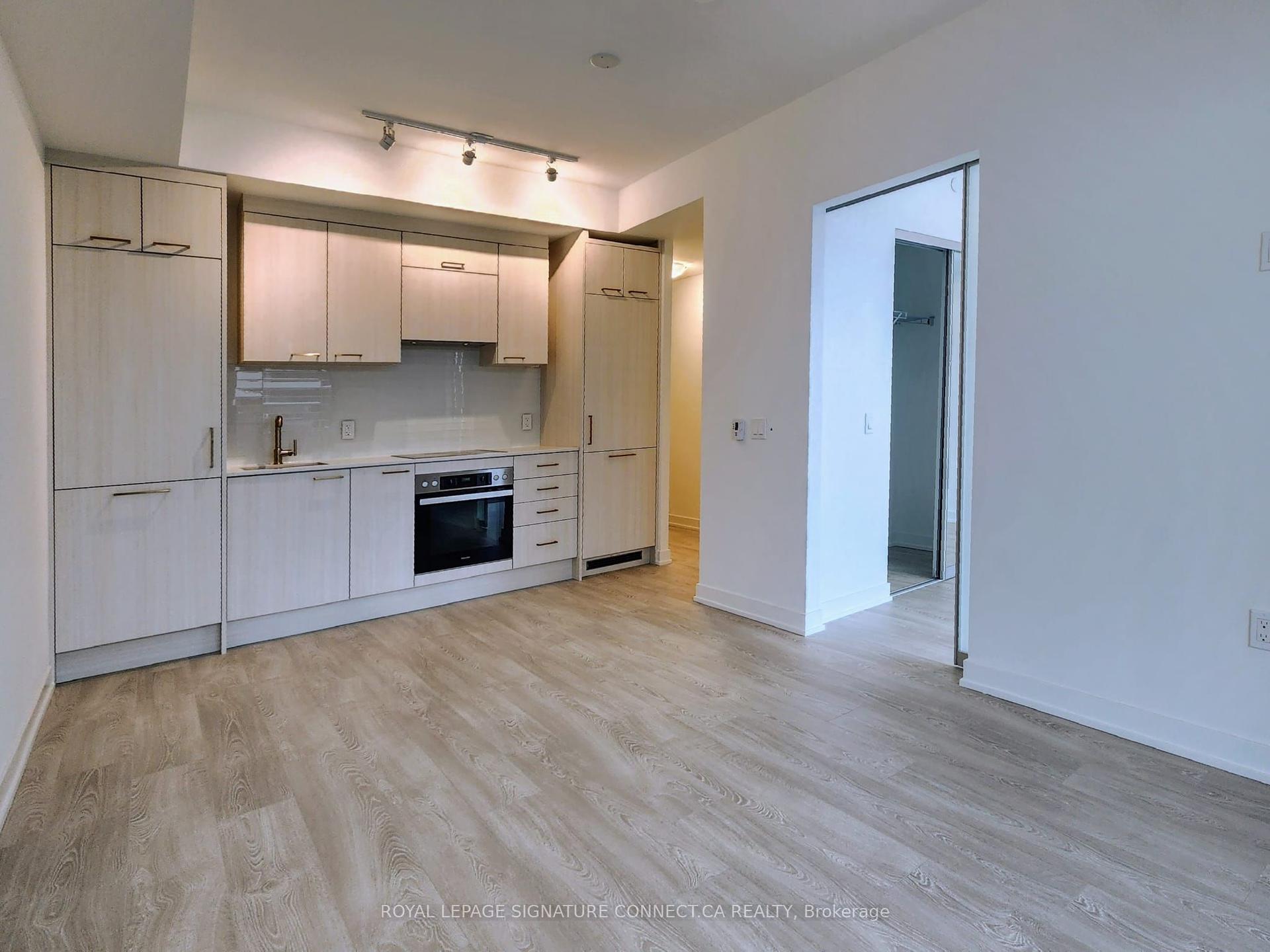 634 Church Street 4106 #4106 — photo 1