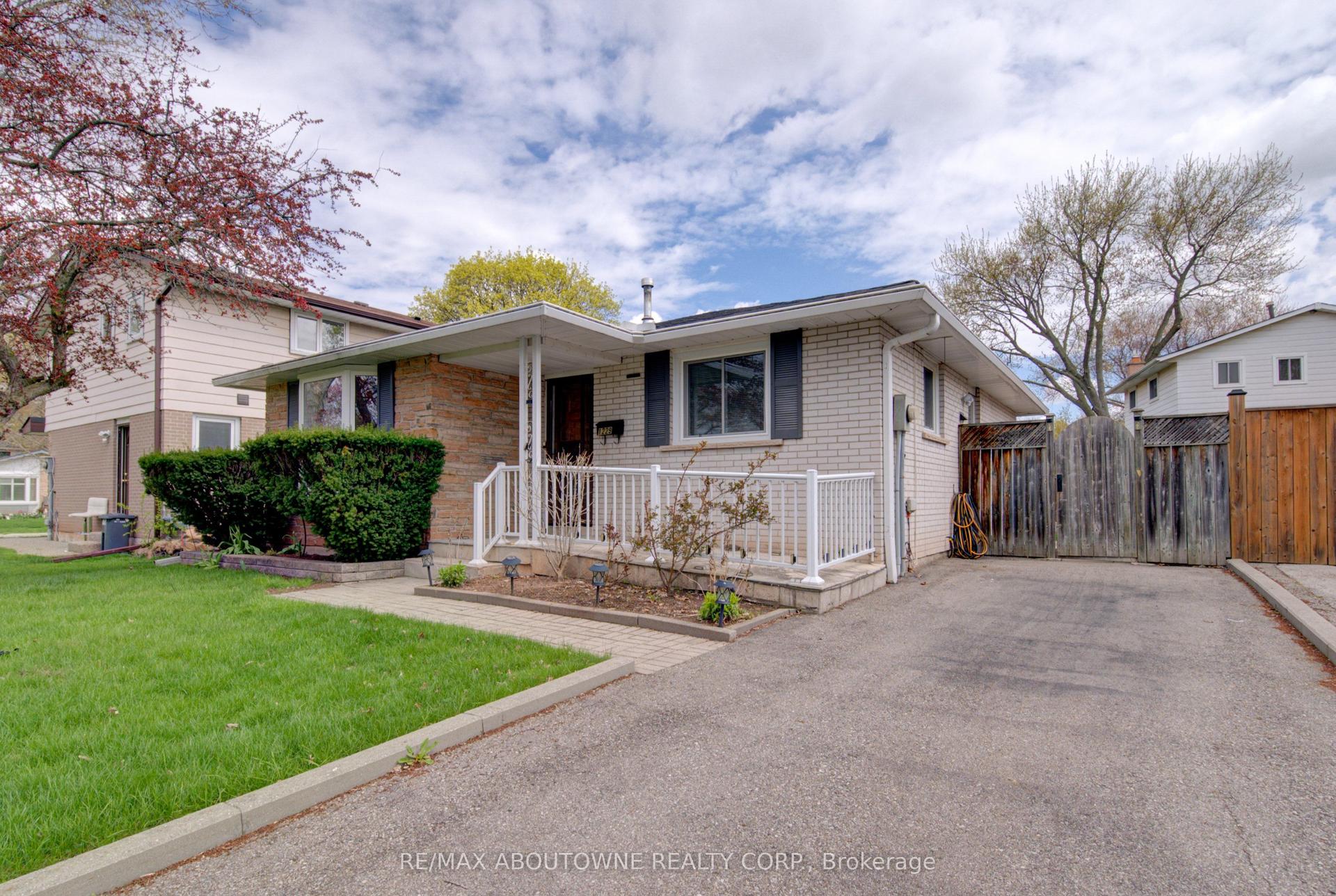 1229 Owen Court — photo 1