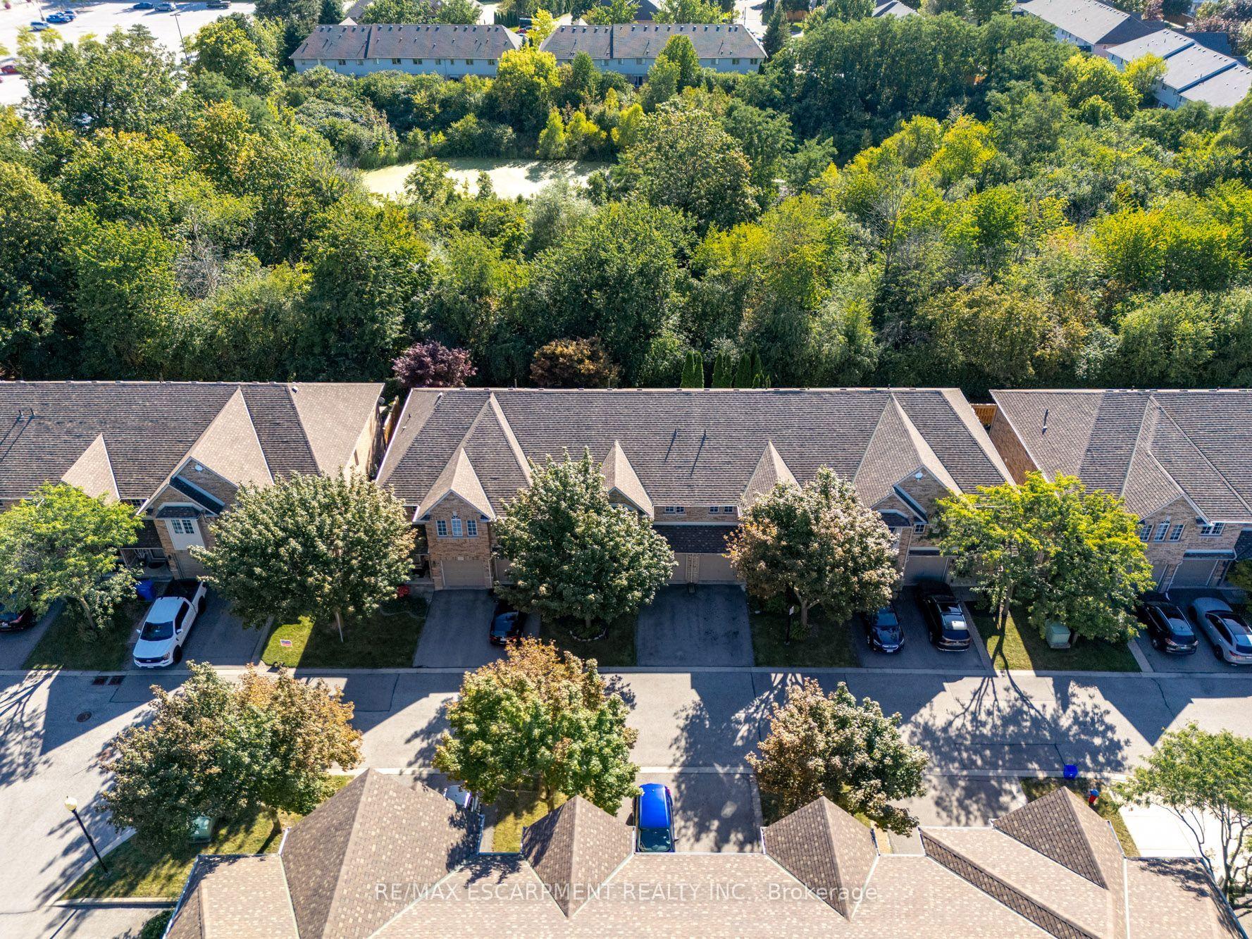 1276 Silvan Forest Drive 20 #20, Burlington — Condo Town for sale, photo 1