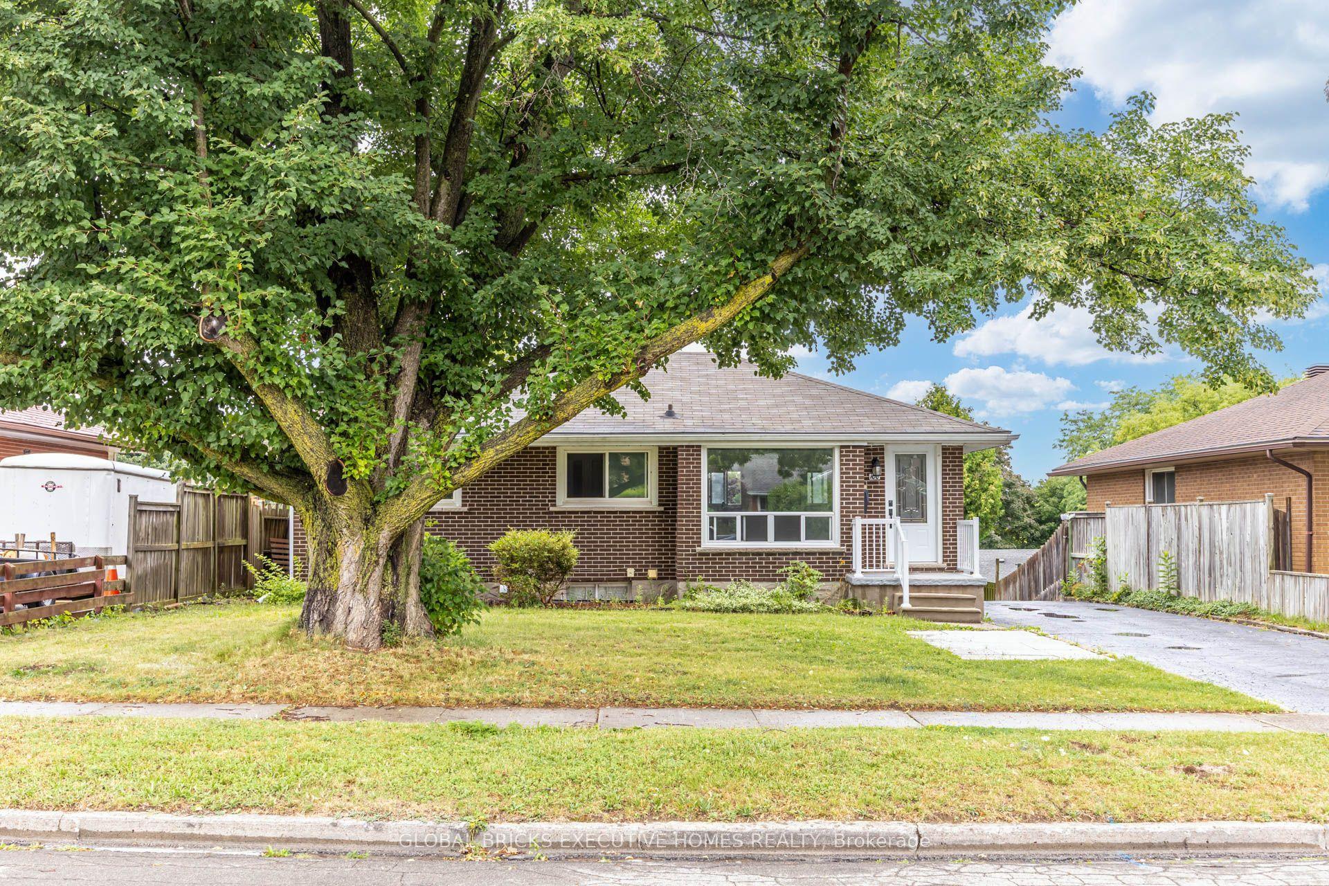 100 Lauris Avenue, Cambridge — Detached for sale, photo 1