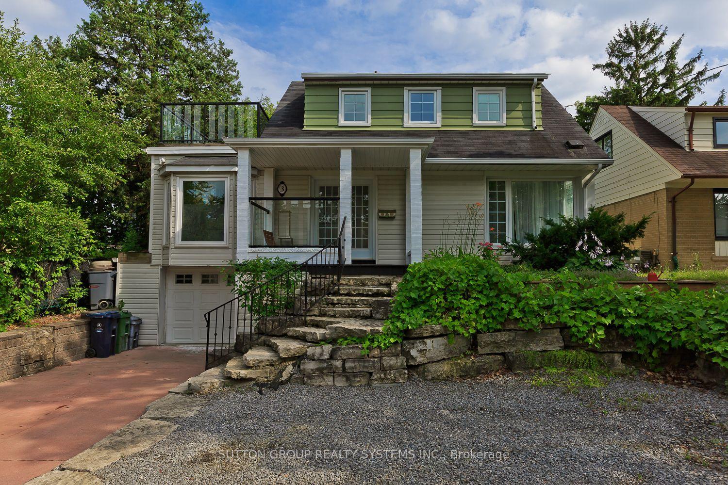 3 Hardisty Drive, Toronto — Detached for sale, photo 1