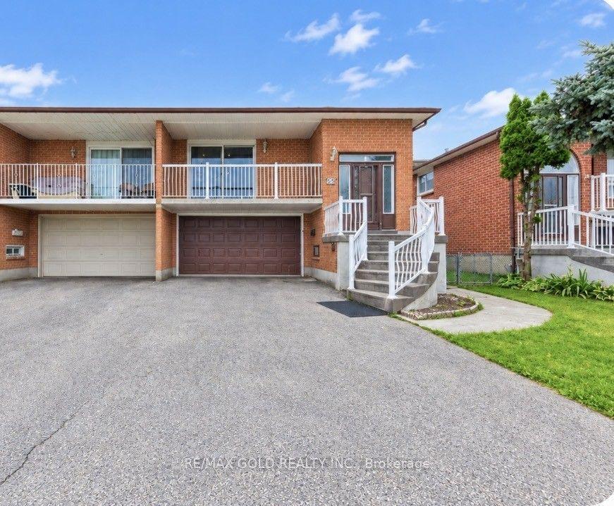 22 Kittiwake Avenue, Toronto — Semi-Detached for sale, photo 1