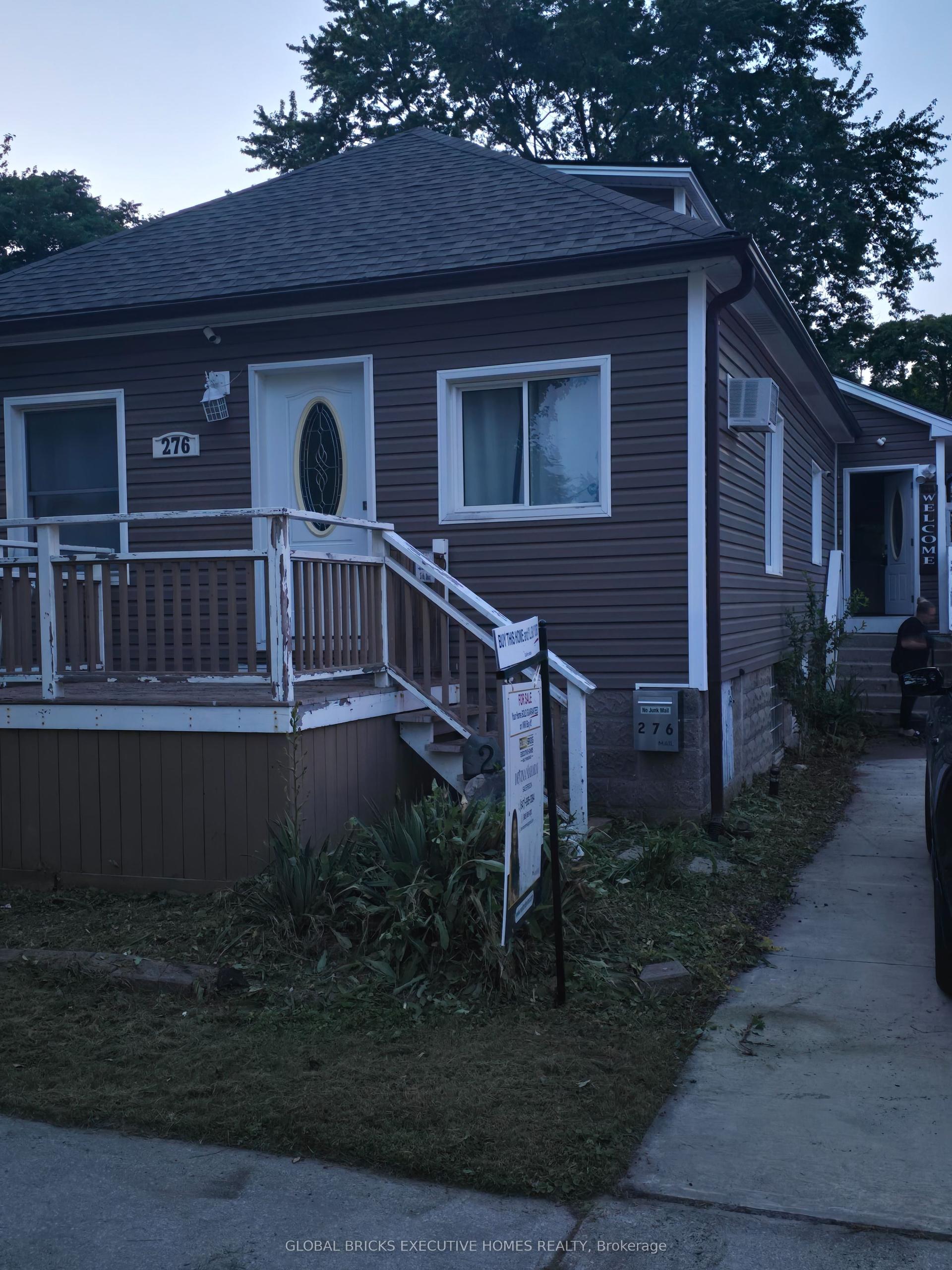 276 Cameron Street N — photo 1