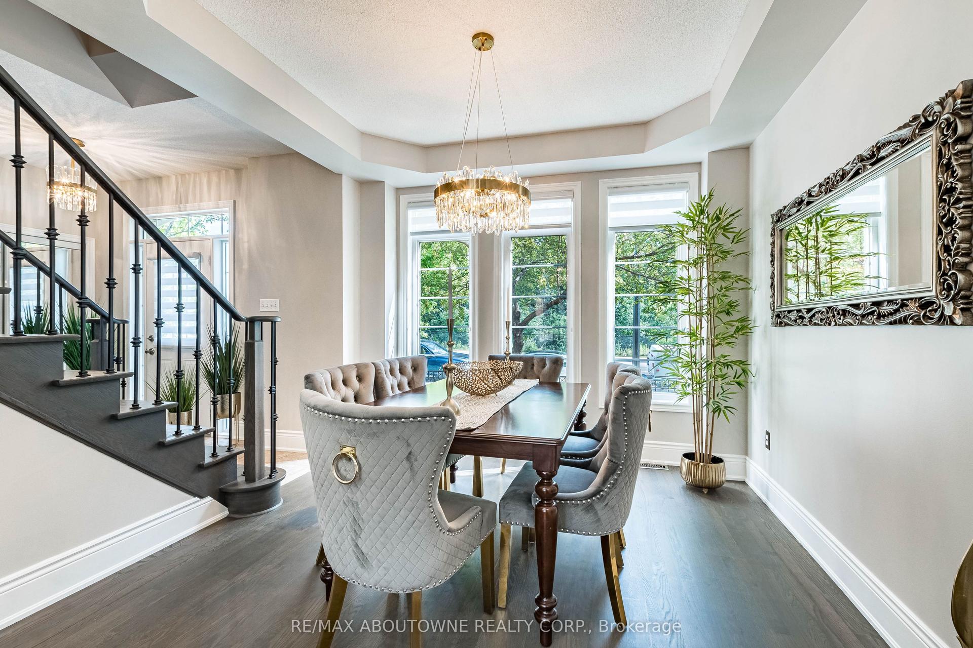 5550 Tenth Line W, Mississauga — Townhouse for sale, photo 1