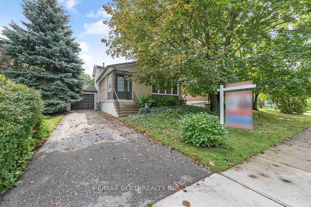 29 Carberry Crescent, Brampton — Detached for sale, photo 1