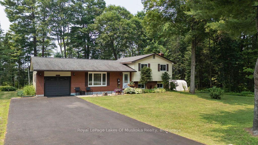 950 Muskoka #3 Road N, Huntsville — Detached for sale, photo 1