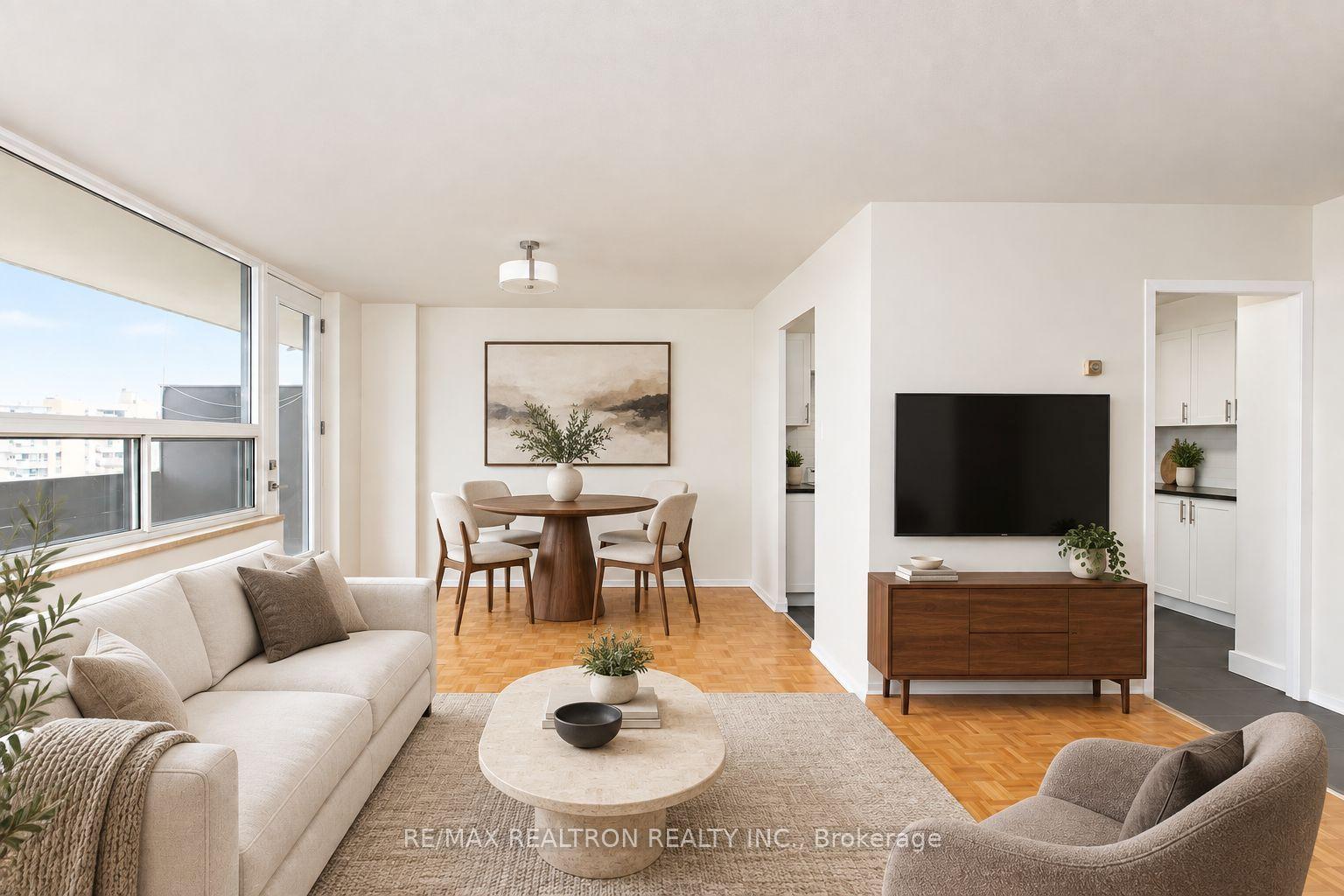 6200 Bathurst Street 1008 #1008, Toronto — Condo for lease, photo 1