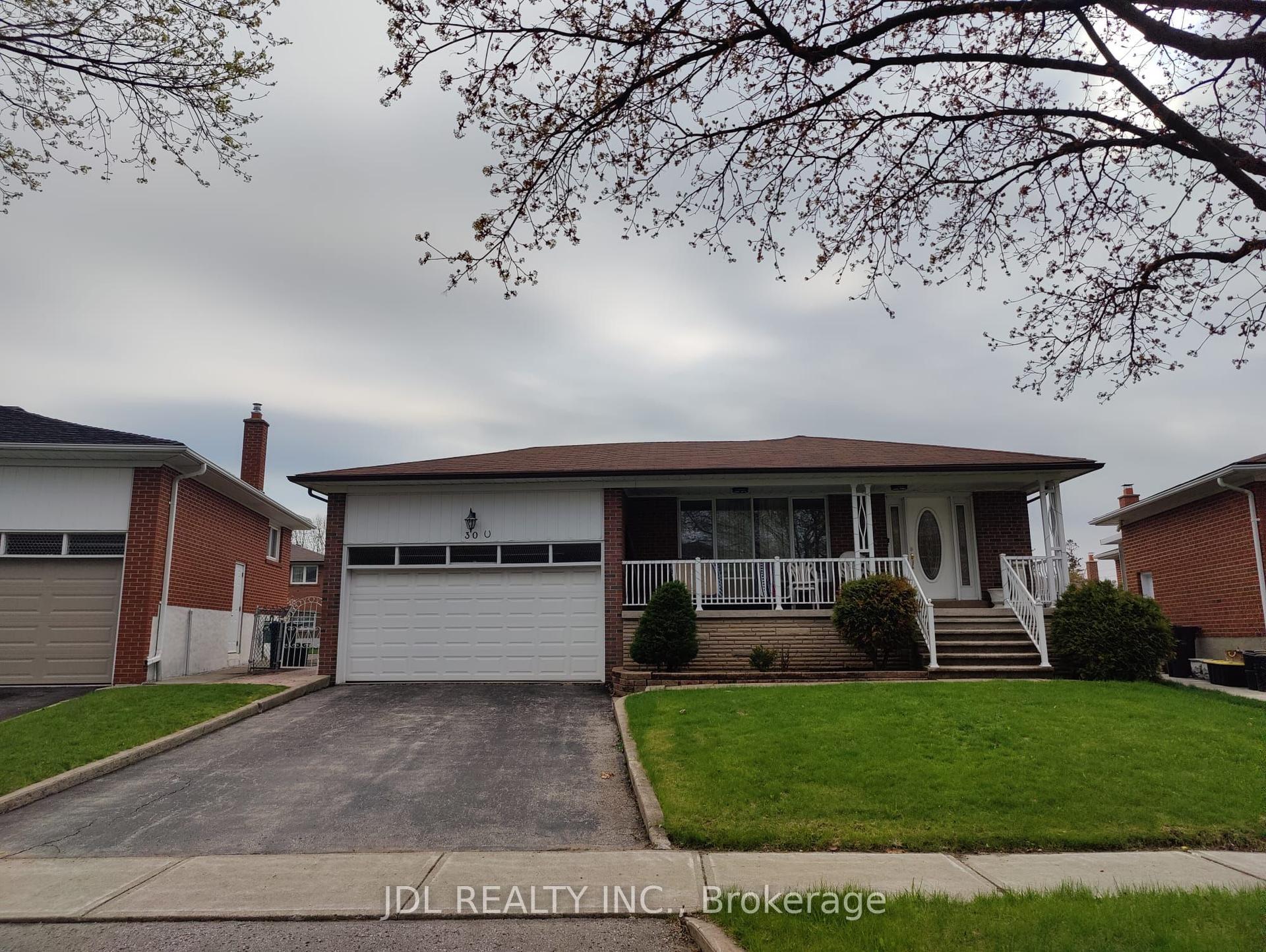30 Orangewood Crescent (Basement) #(Basement) — photo 1