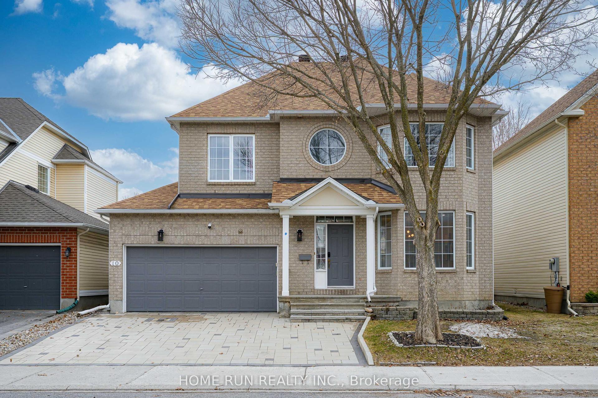 10 Pavona Street, Barrhaven — Detached for sale, photo 1