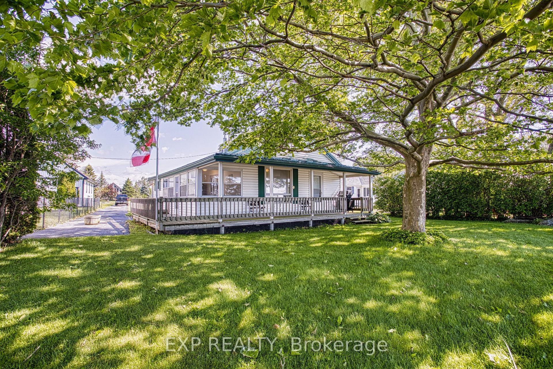 15 Horseshoe Bay Road — photo 1