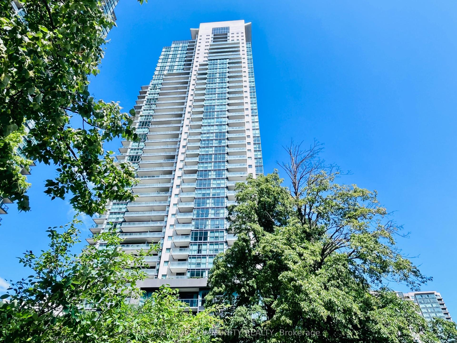 5168 Yonge Street 3201 #3201, Toronto — Condo for sale, photo 1