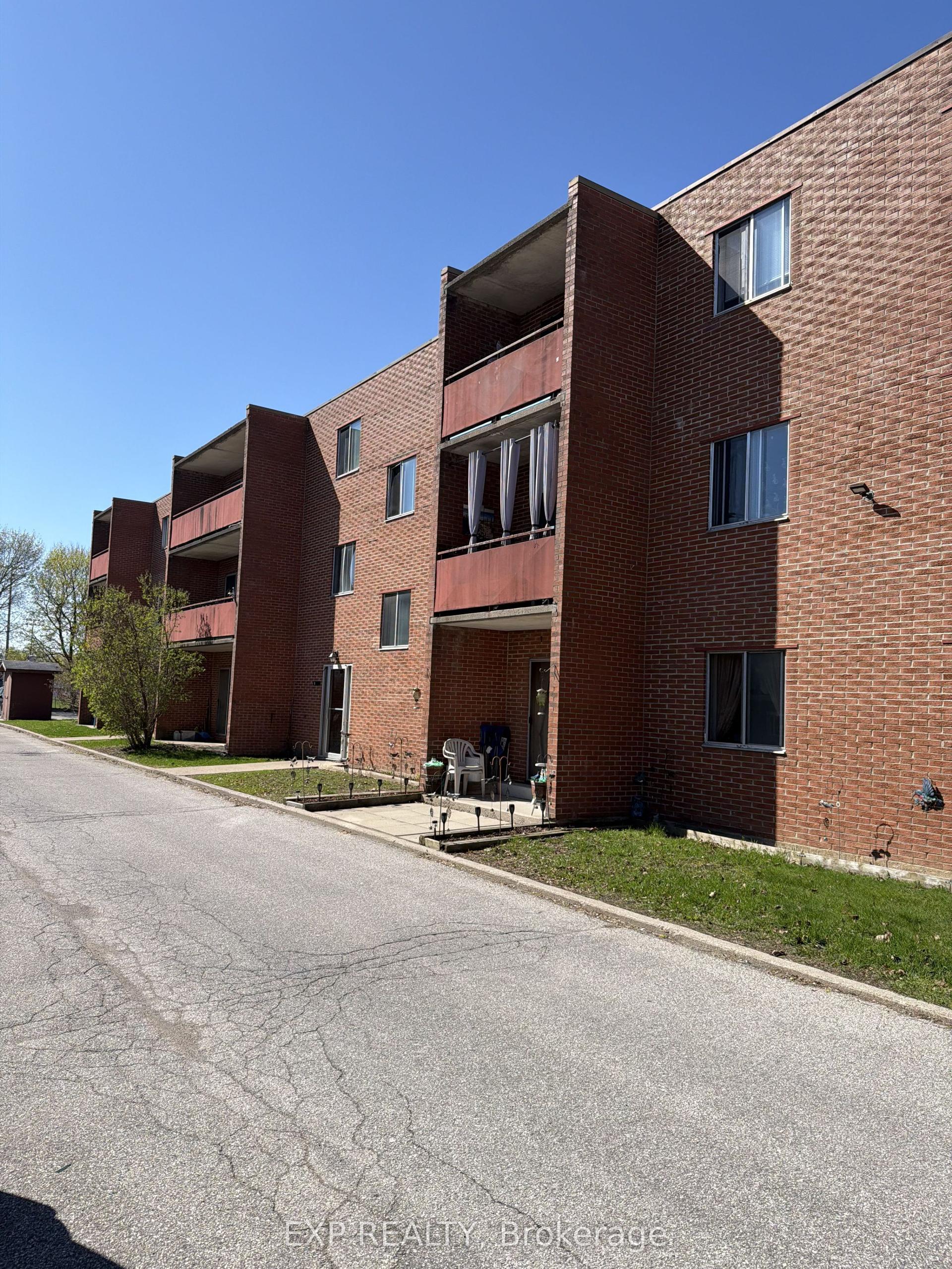 187 Lisgar Ave Avenue 204 #204 — photo 1
