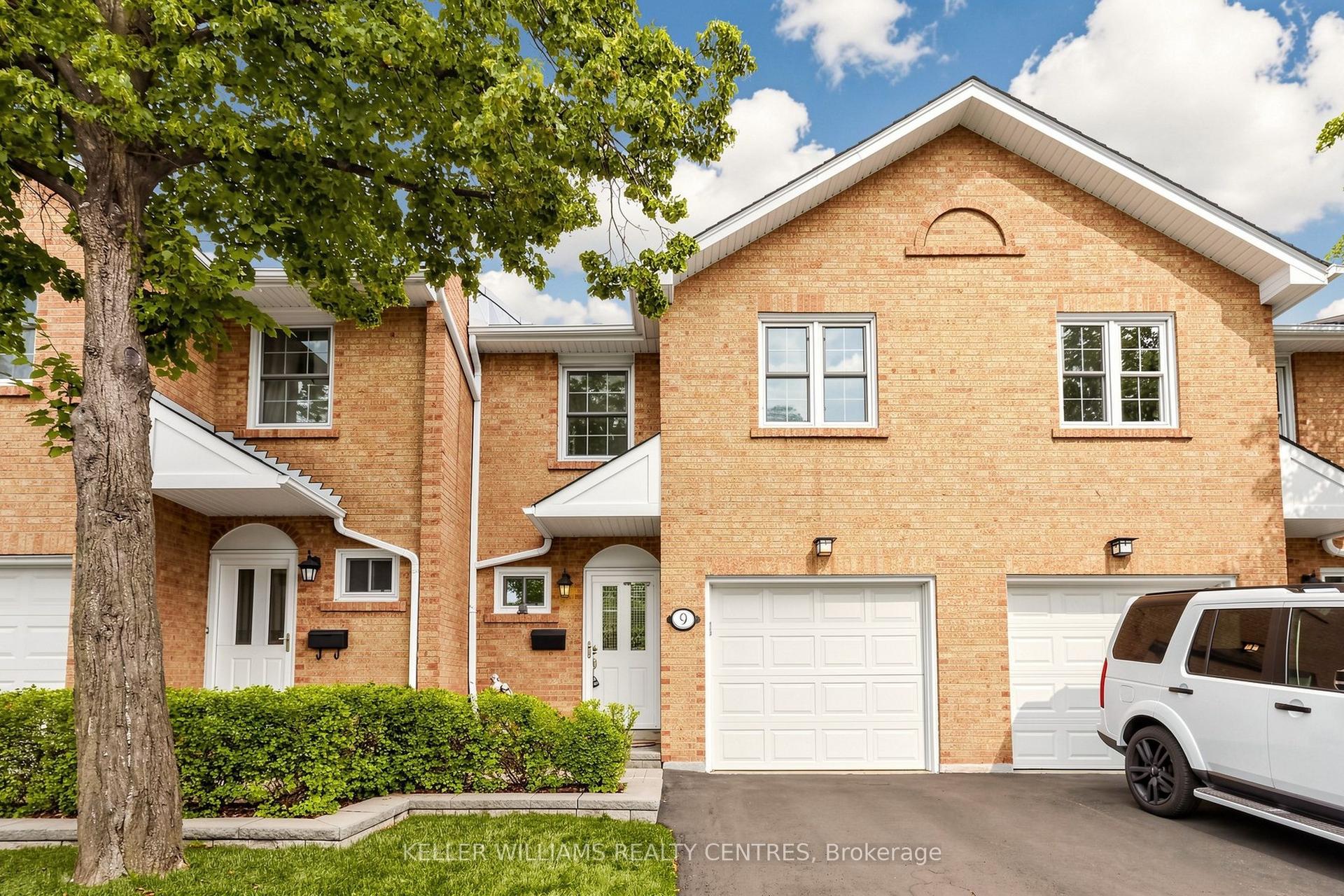 1951 Rathburn Road E 9 #9, Mississauga — Condo Town for sale, photo 1