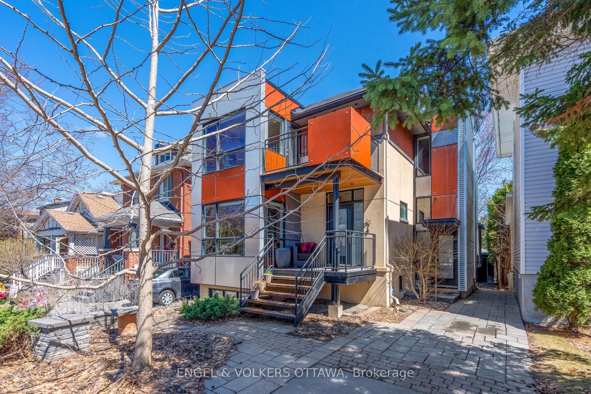 93 Gilchrist Avenue — photo 1