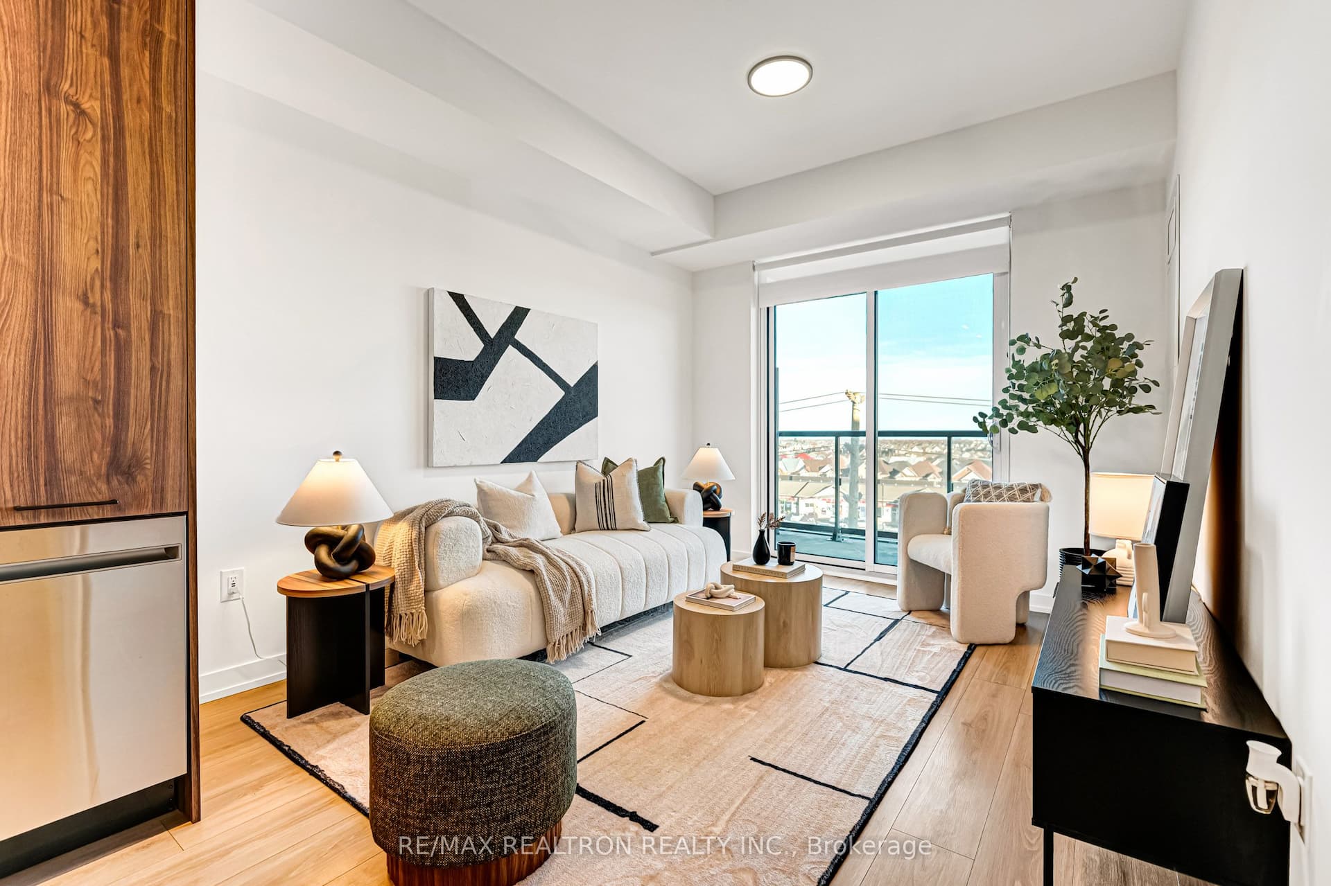 10 Lagerfeld Drive 511 #511 — photo 1