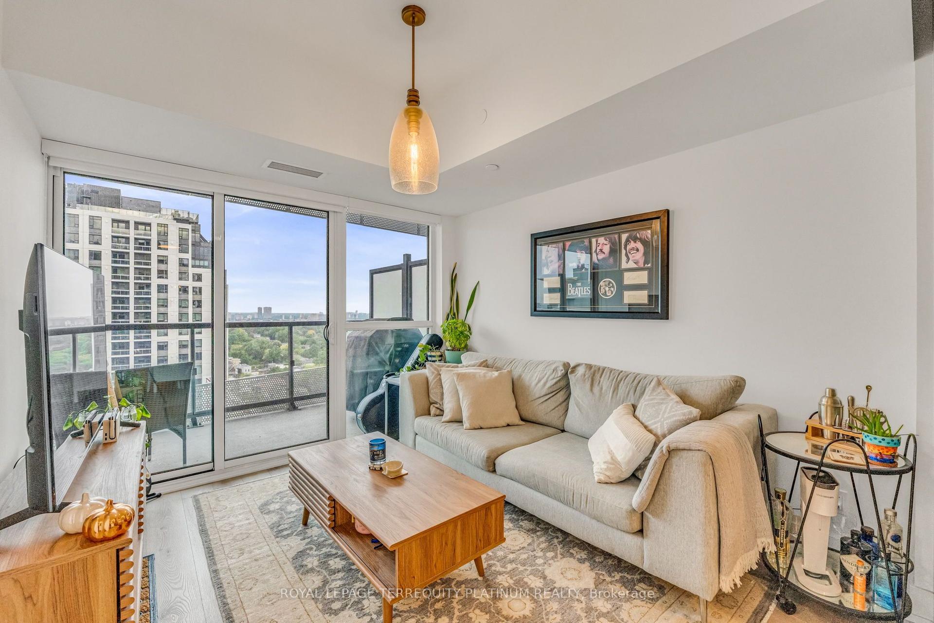 11 Lillian Street 1410 #1410, Toronto — Condo for lease, photo 1