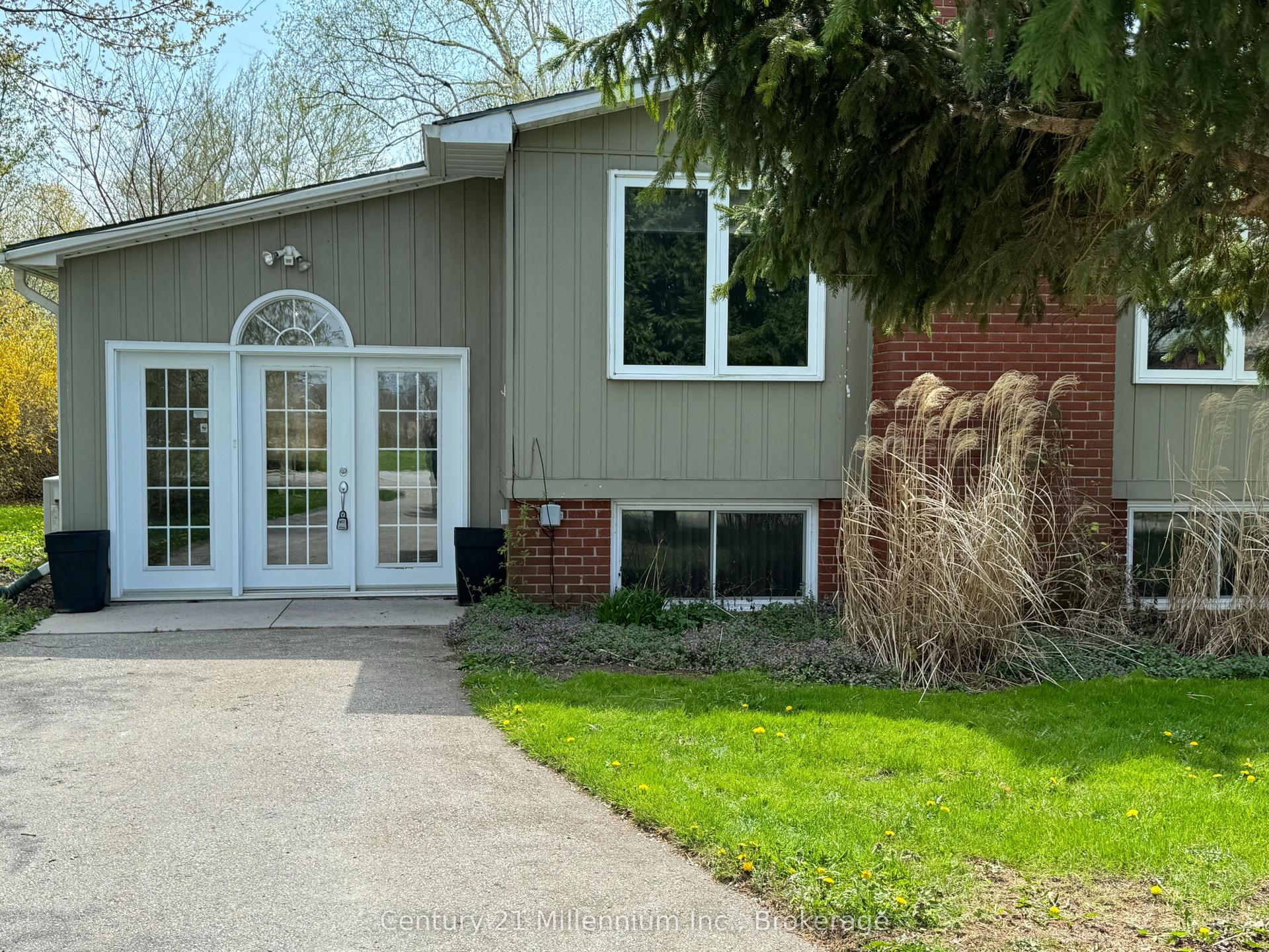72234 Lakeshore Drive — photo 1