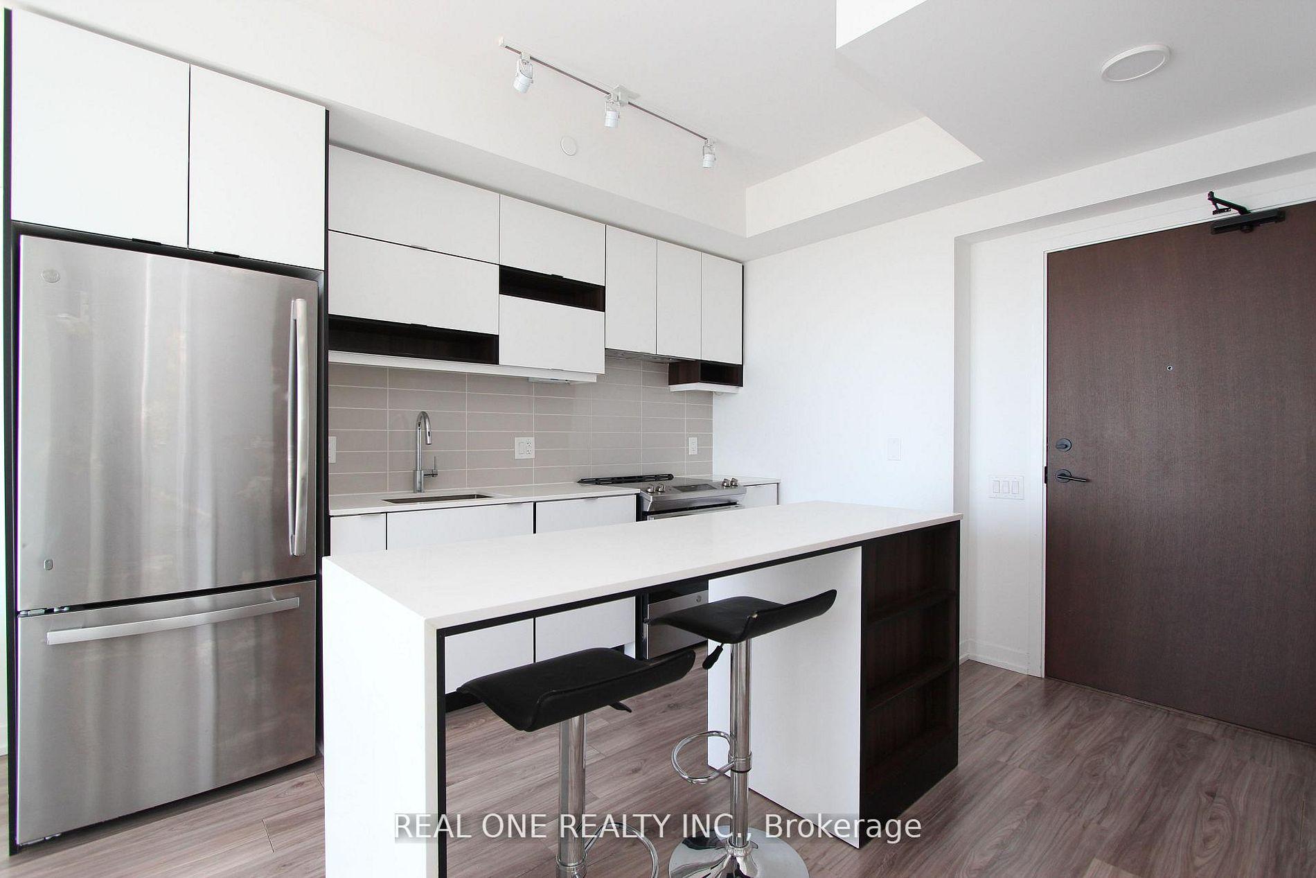 4065 confederation Parkway 3809 #3809 — photo 1