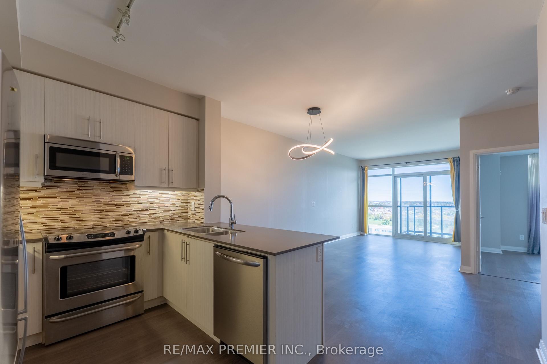 55 Oneida Crescent 1401 #1401, Richmond Hill — Condo for lease, photo 1
