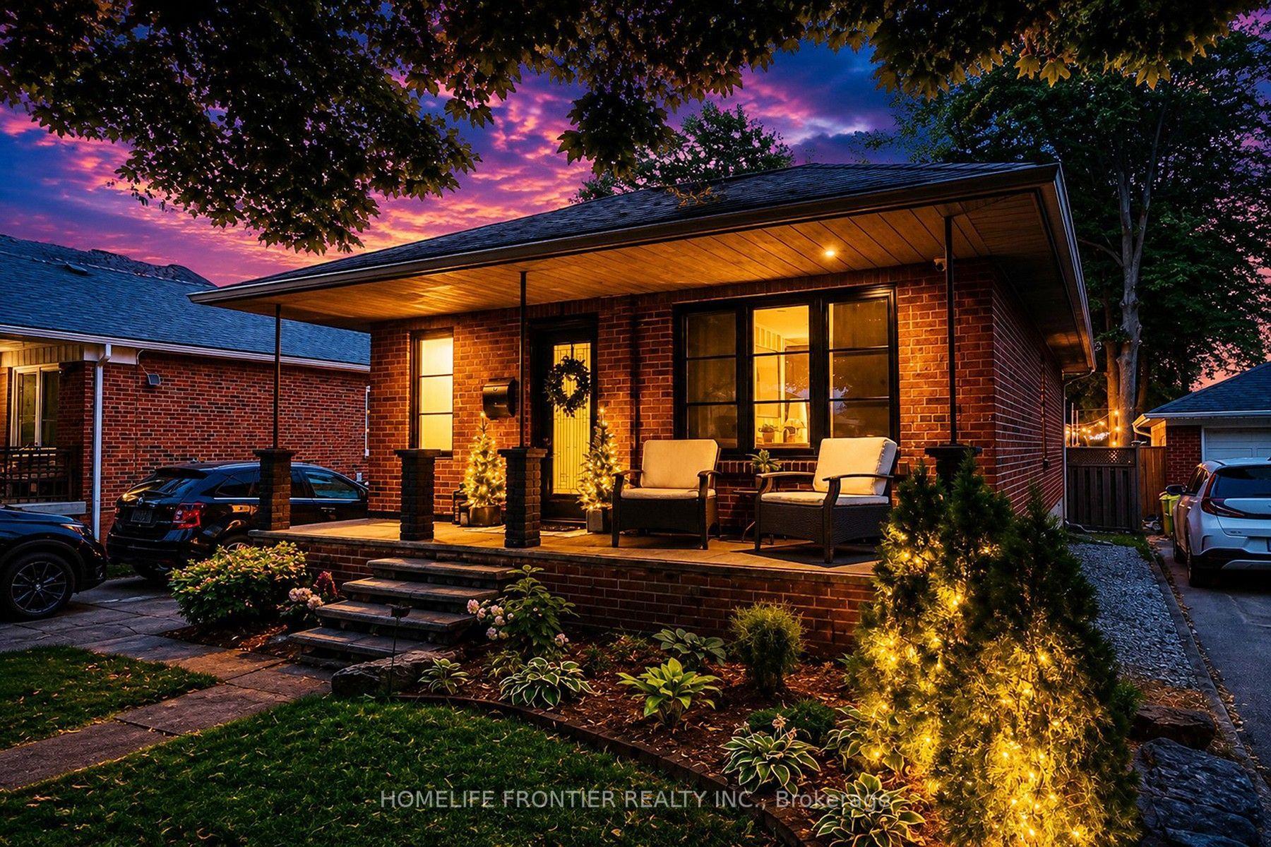 23 Whaley Drive, Toronto — Detached for sale, photo 1