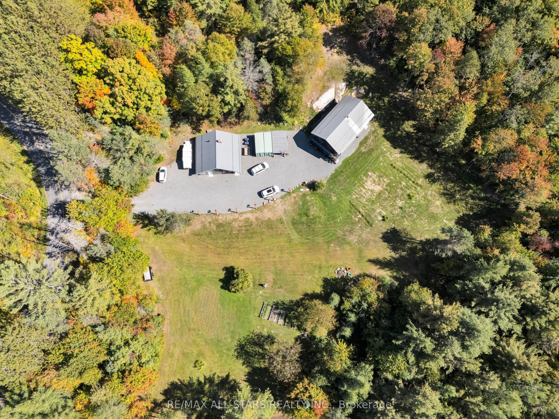 1435 Falkenburg Road, Muskoka Lakes — Detached for sale, photo 1