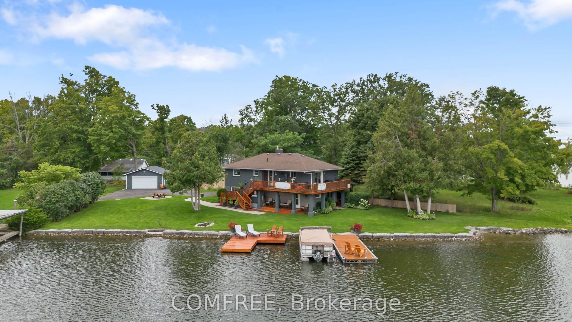 30 Lakeshore Drive — photo 1