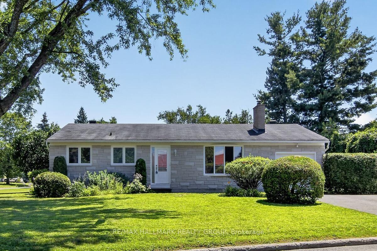 20 Cramer Drive, South of Baseline to Knoxdale — Detached for sale, photo 1