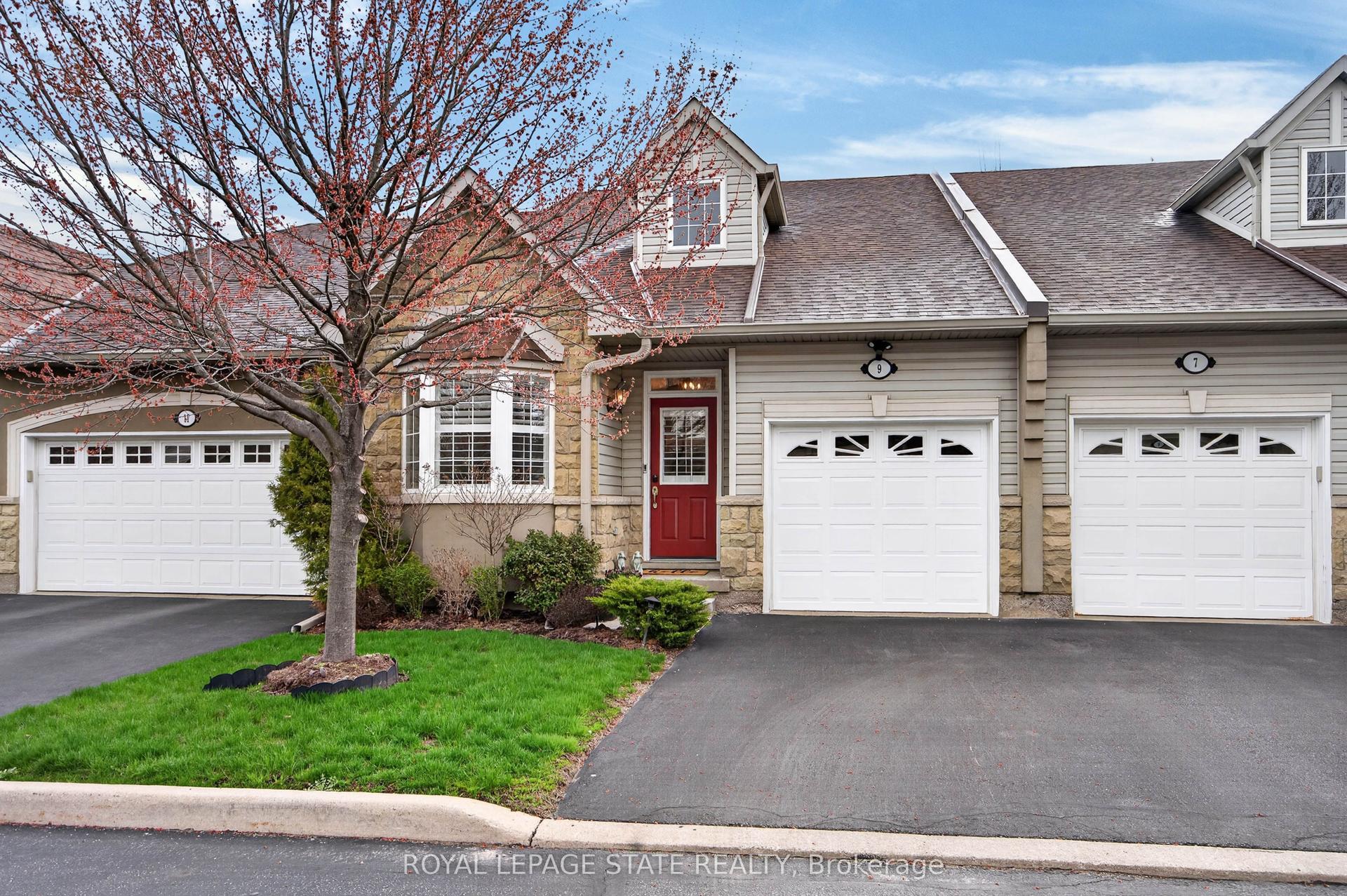 212 Stonehenge Drive 9 #9 — photo 1