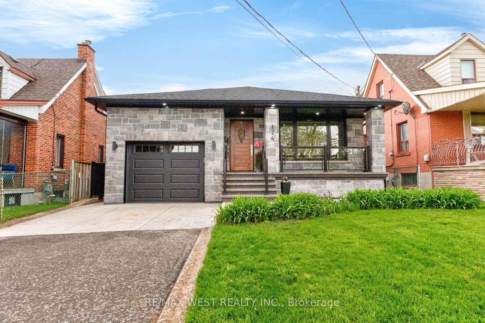 174 Cornelius Parkway — photo 1
