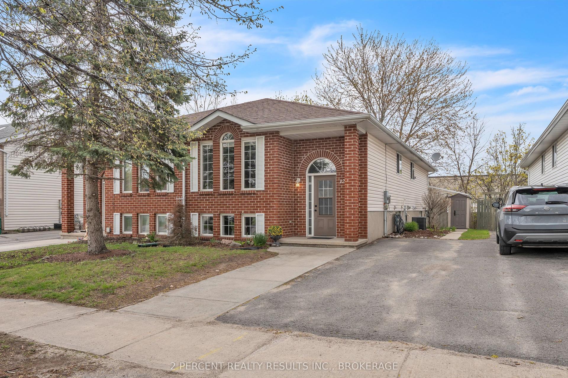 1294 Brackenwood Crescent — photo 1