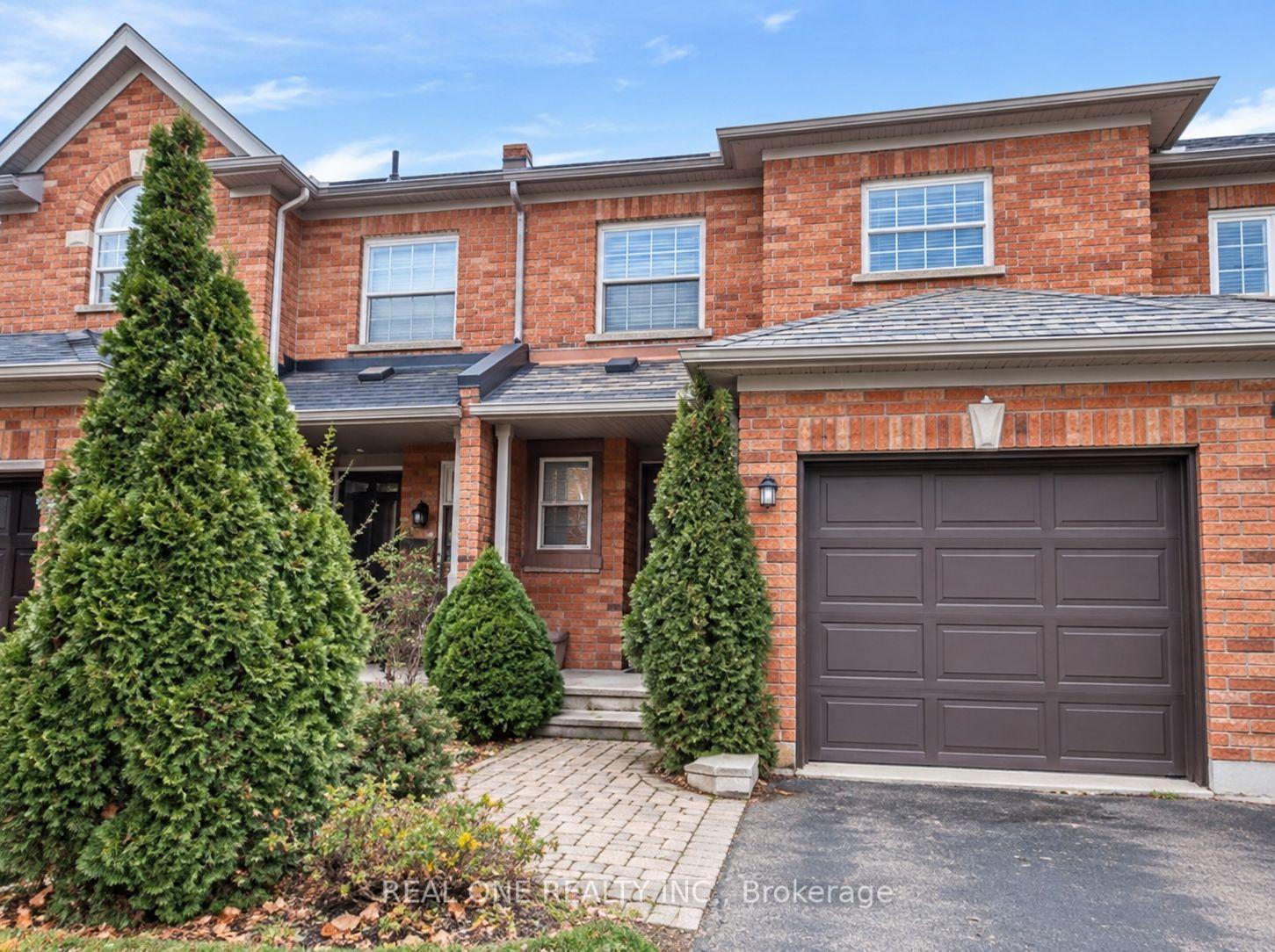 72 Milloy Place, Aurora — Townhouse for lease, photo 1