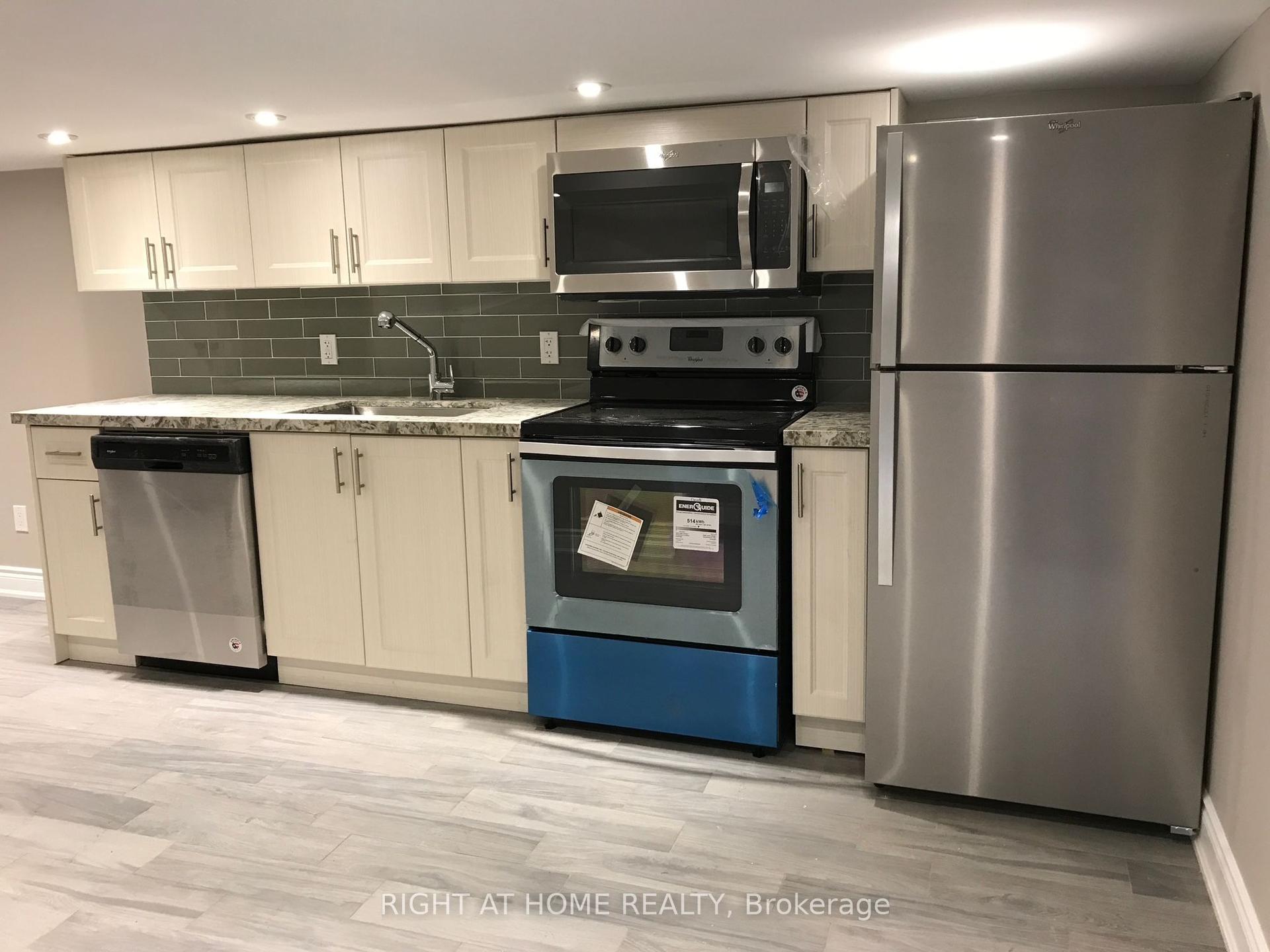 231 Albany Avenue — photo 1