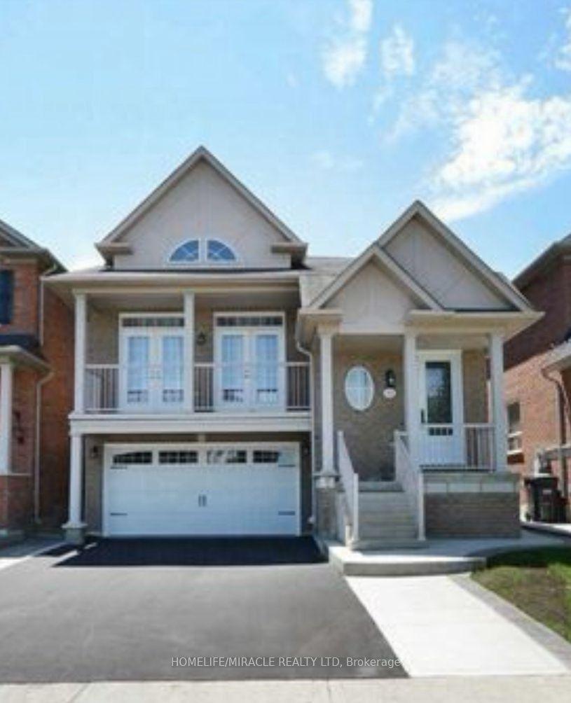 32 Okanagan Drive — photo 1