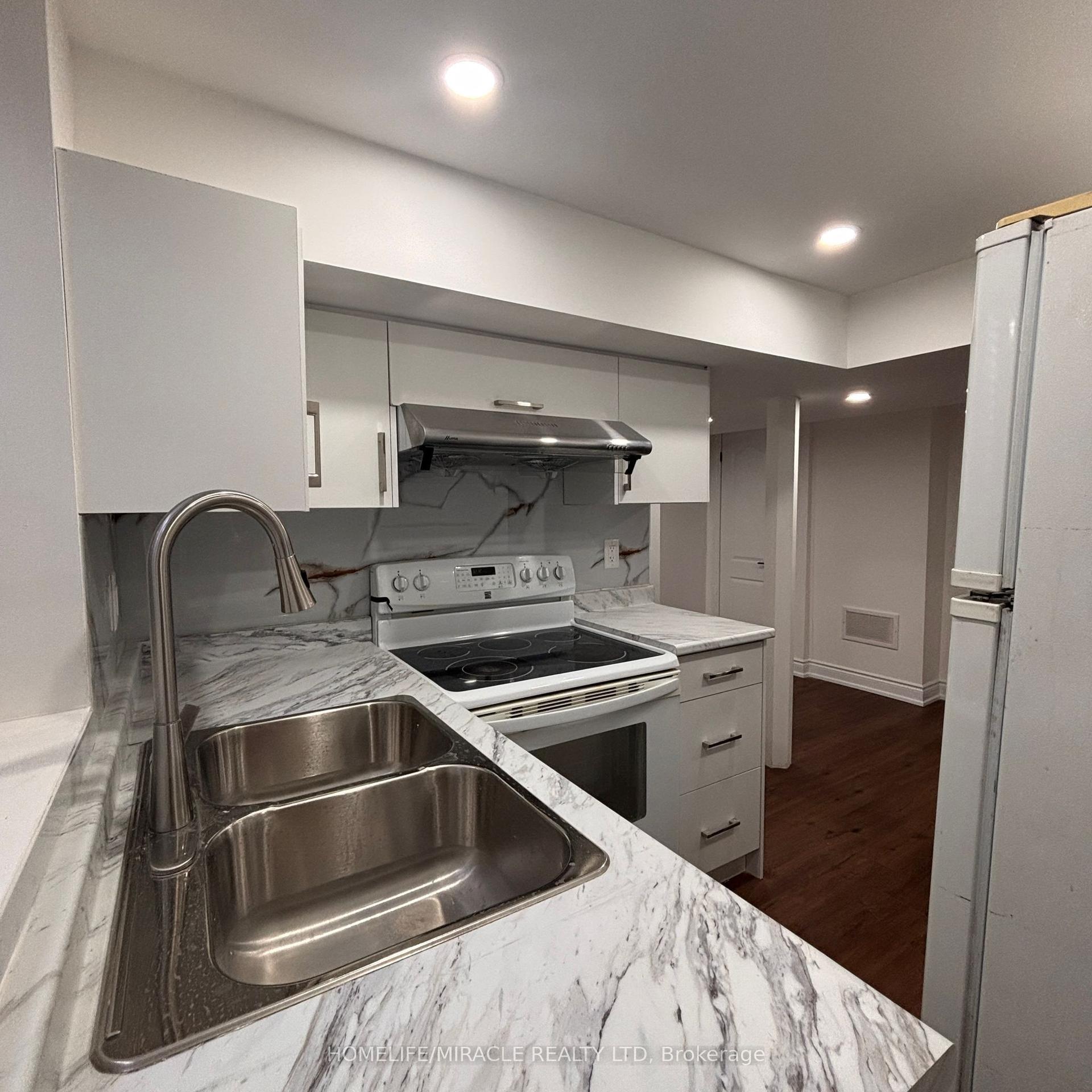 12 Holmstead Court Bsmt #Bsmt — photo 1