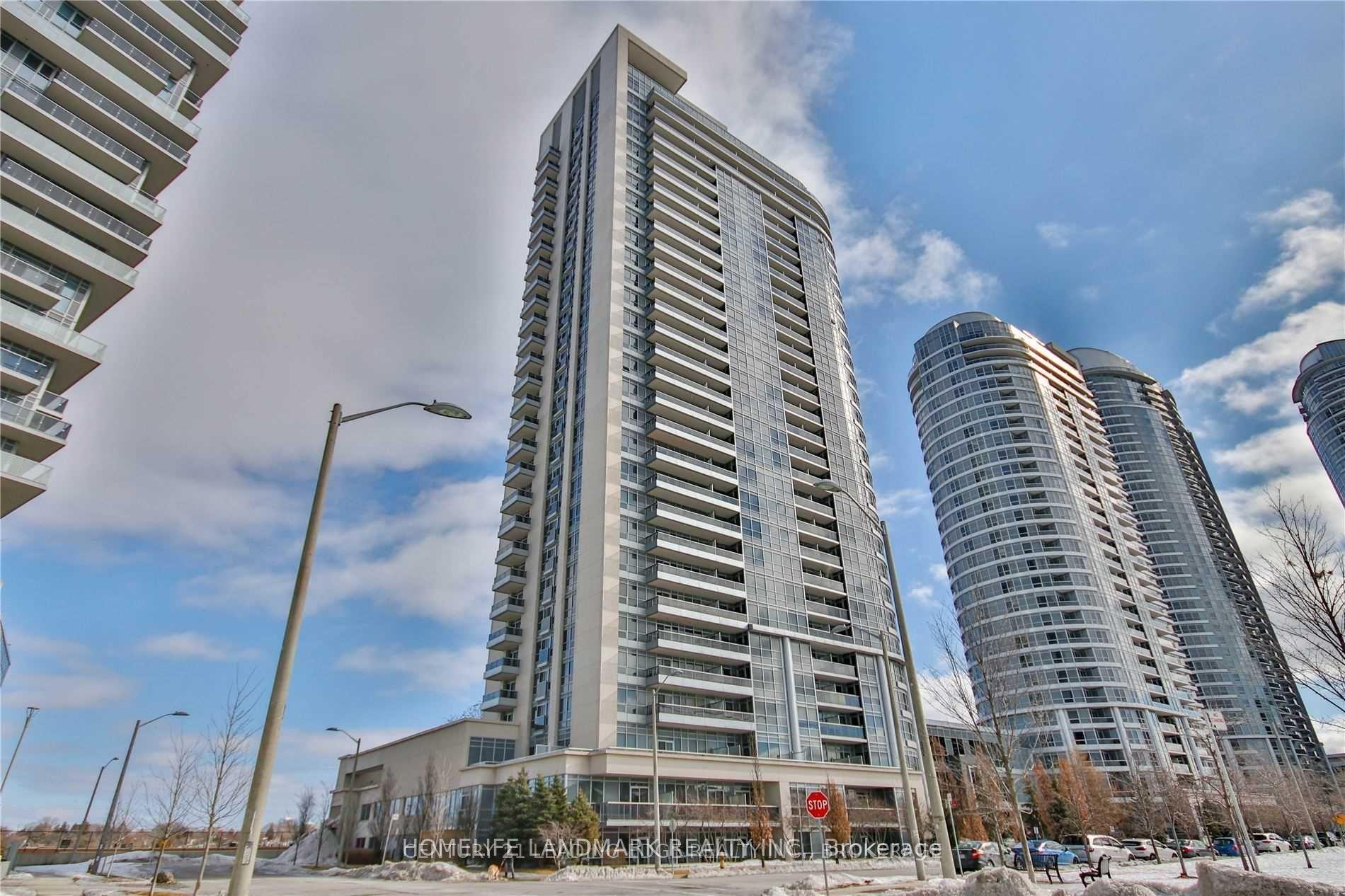 181 Village Green Square 2819 #2819 — photo 1