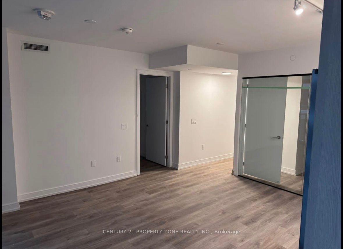 1 Jarvis Street 723 #723 — photo 1