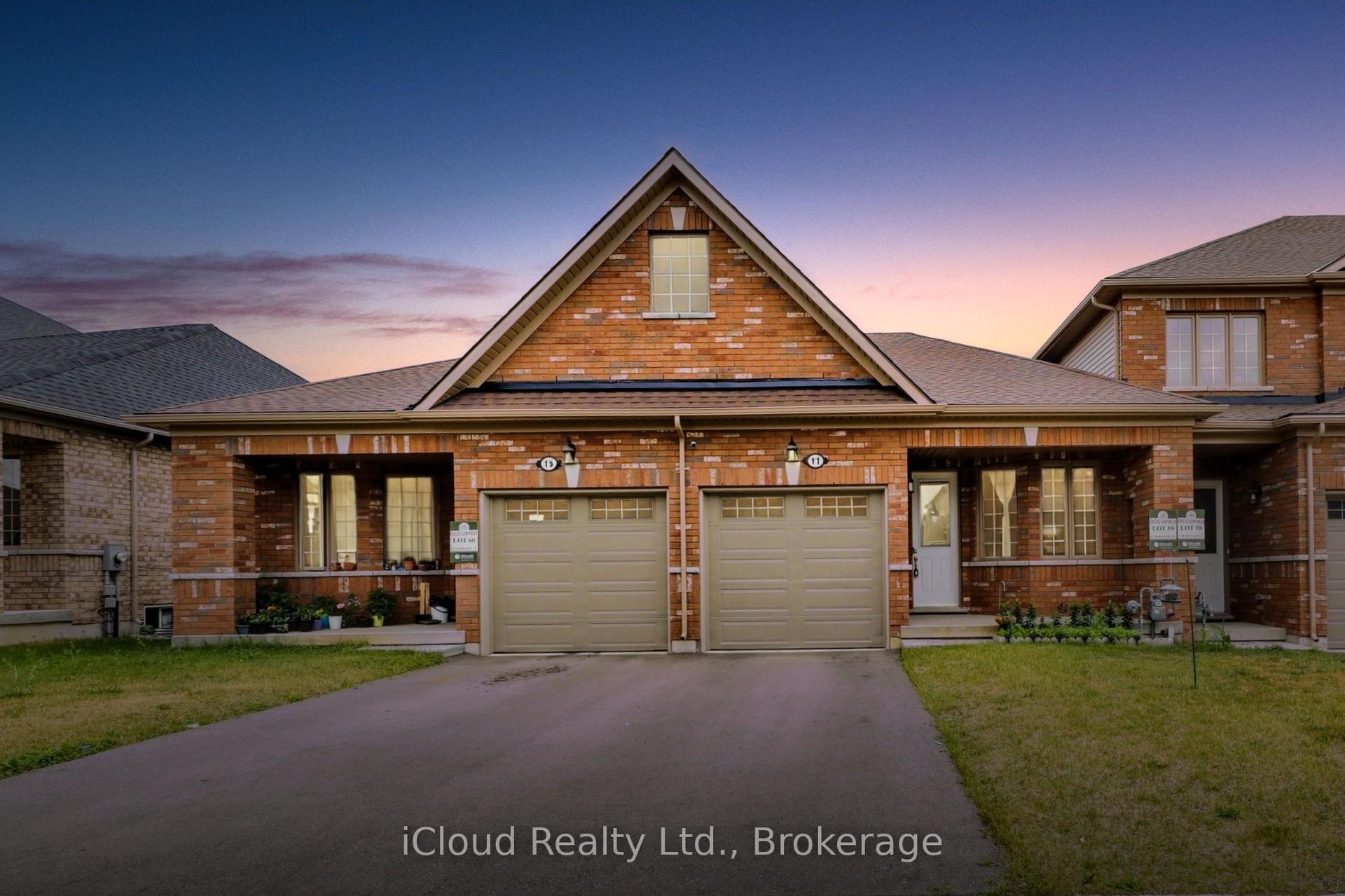 11 Harwood Street, Tillsonburg — Townhouse for sale, photo 1