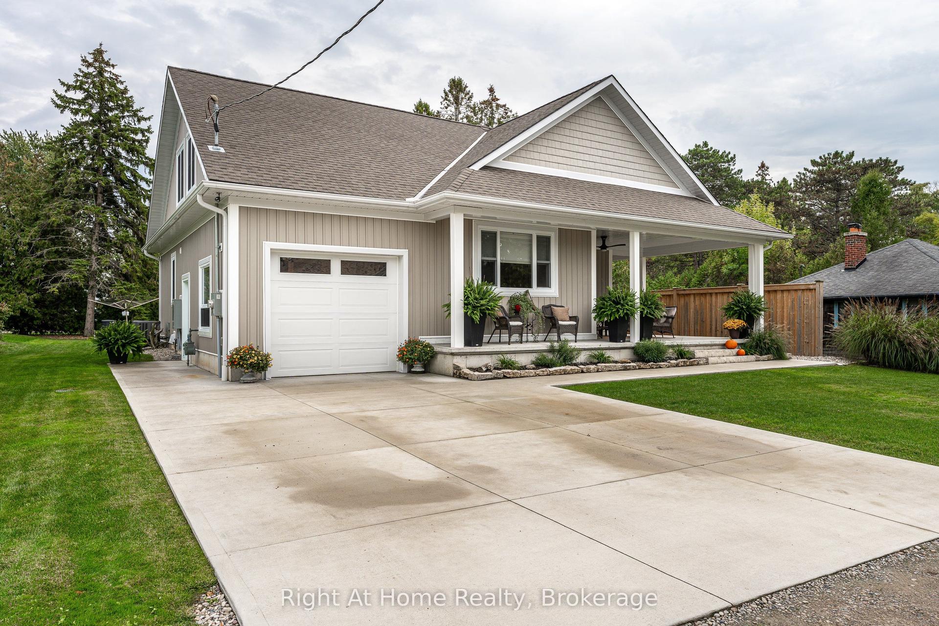 71214 Anne Street, Bluewater — Detached for sale, photo 1