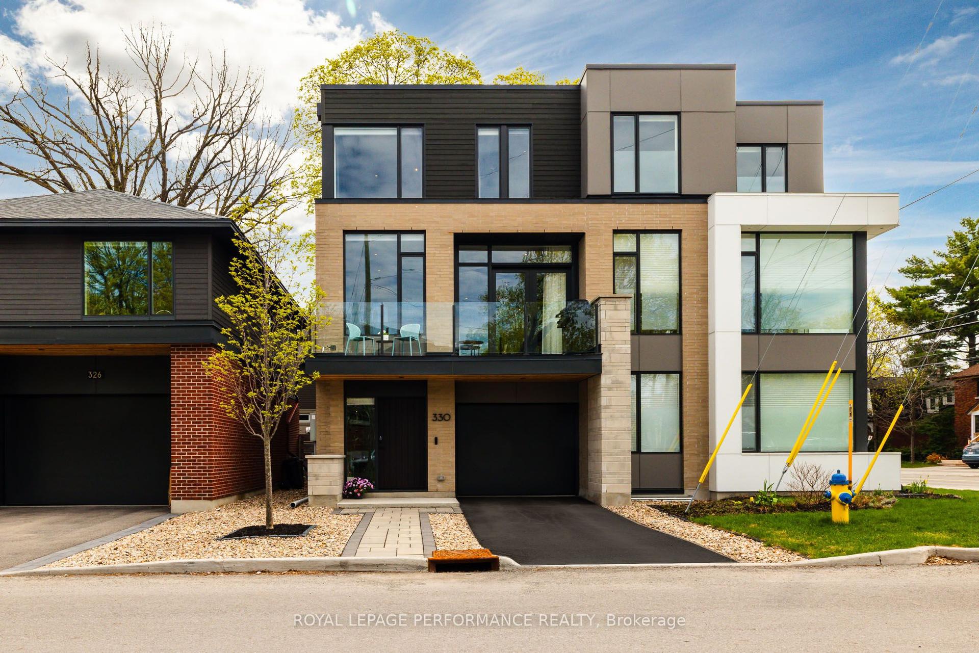 330 Kenwood Avenue — photo 1