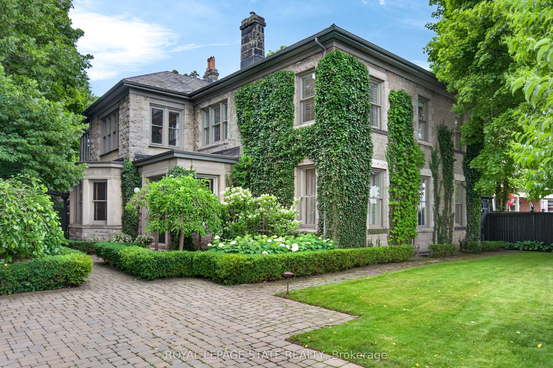 77 Claremont Drive, Hamilton — Detached for sale, photo 1
